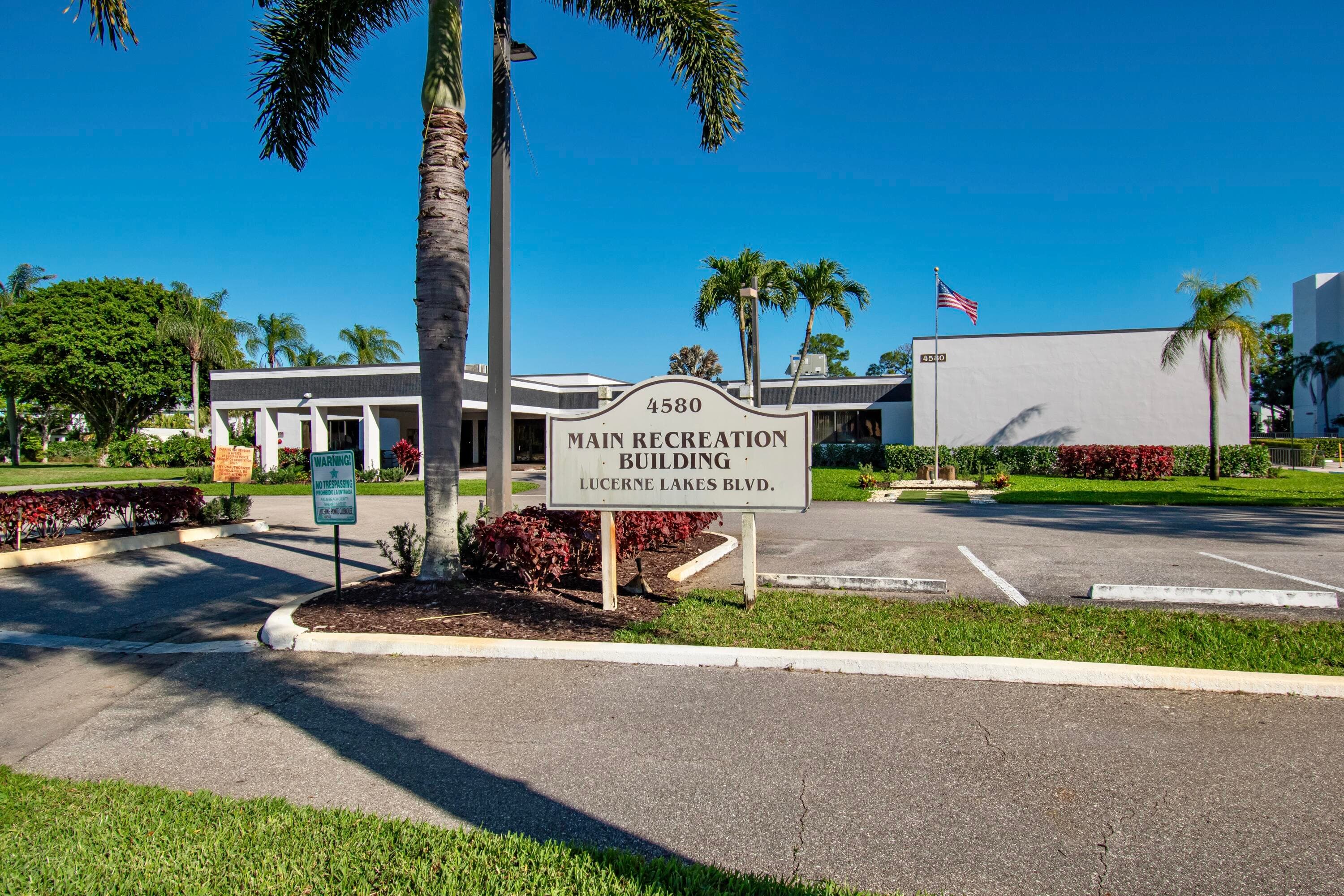 4734 Lucerne Lakes Boulevard E 301, Lake Worth, FL 33467 — photo 31 of 34