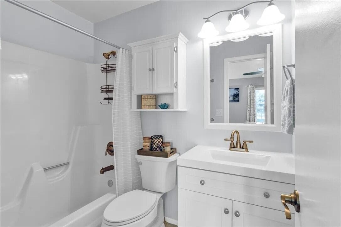 32 Pine Arbor Lane 205, Vero Beach, FL 32962 — photo 10 of 11
