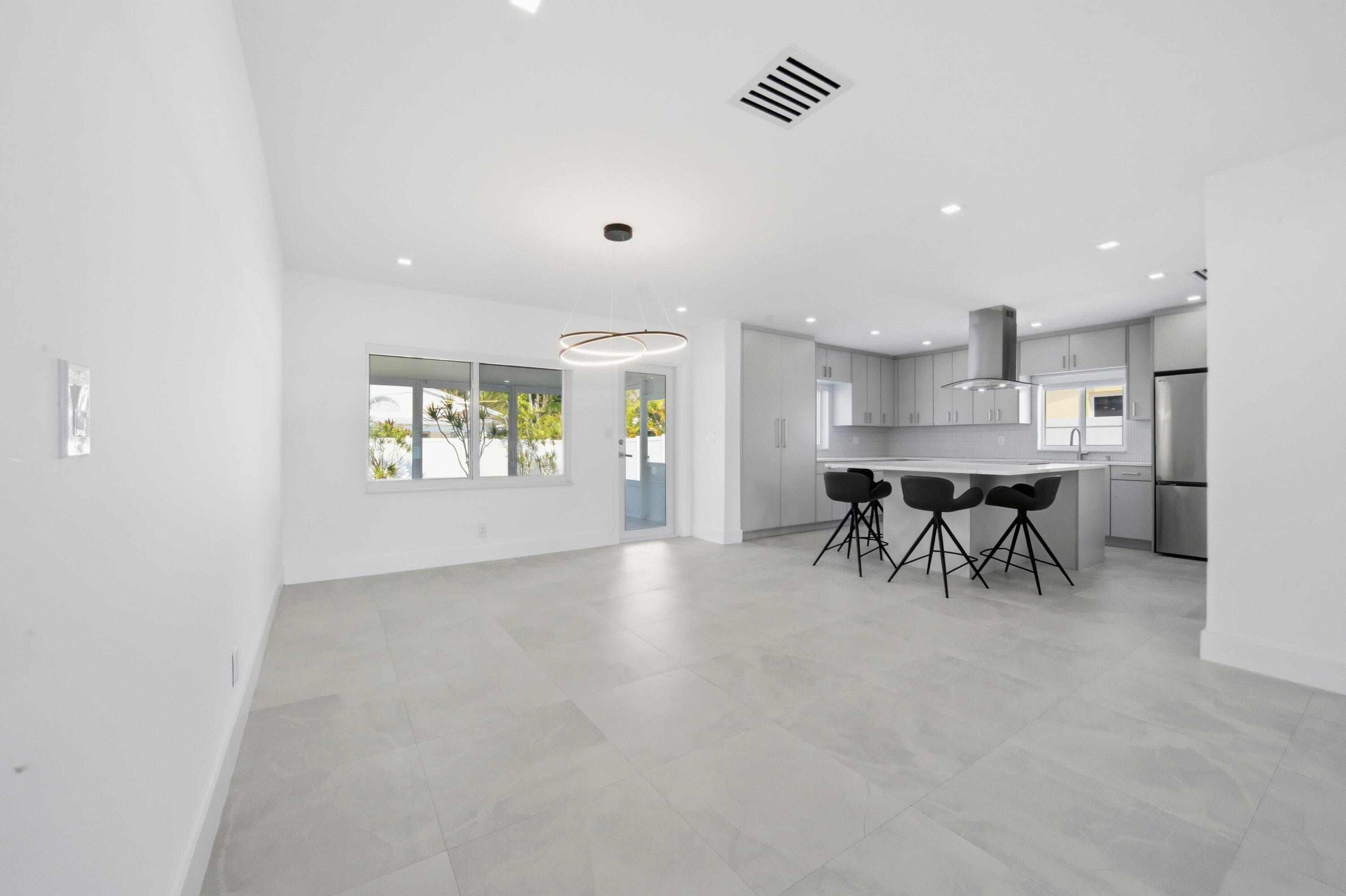 2001 NE 17th Way, Fort Lauderdale, FL 33305 — photo 4 of 25