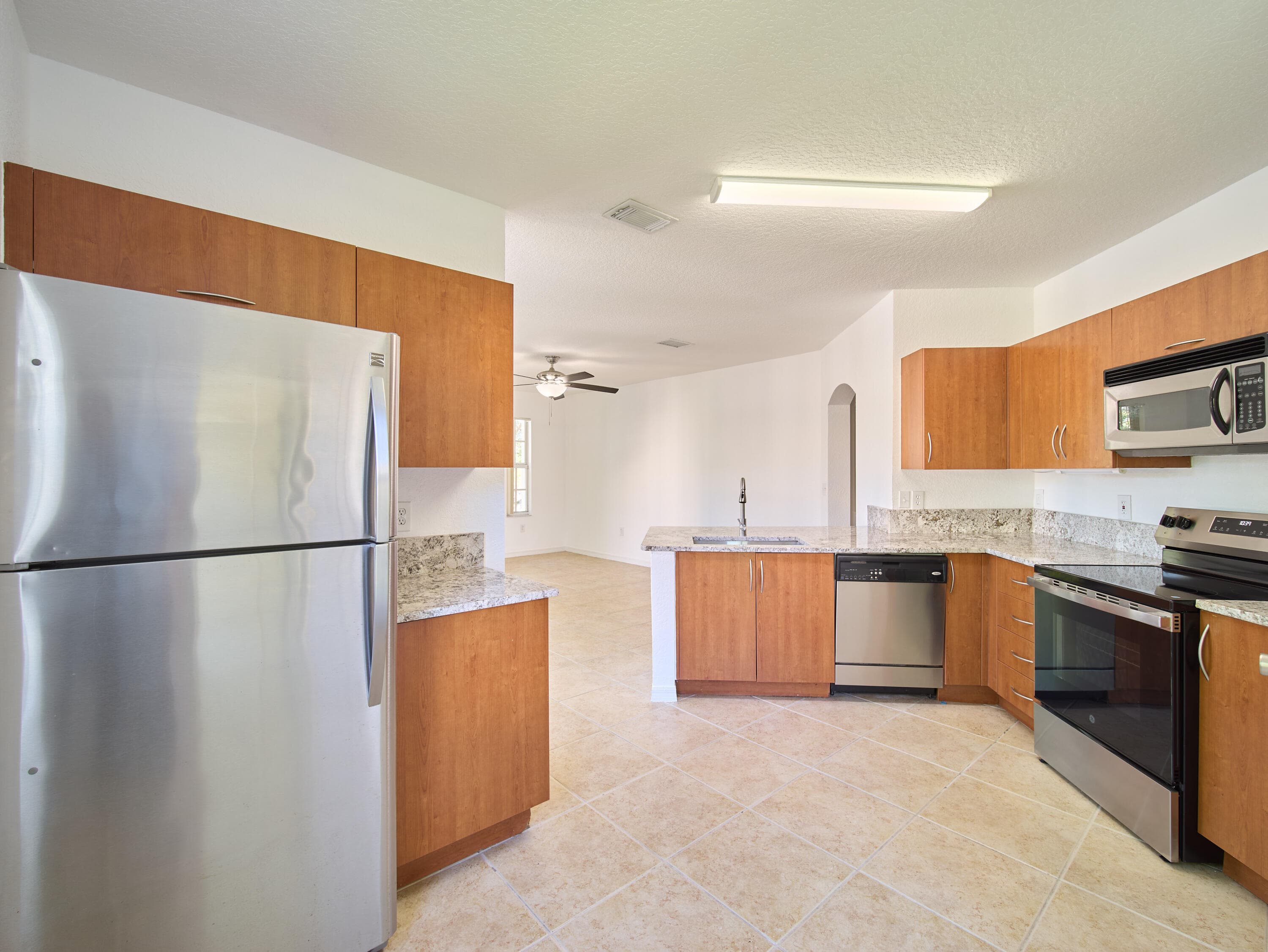 140 SW Peacock Boulevard 21-202, Port St. Lucie, FL 34986 — photo 12 of 31