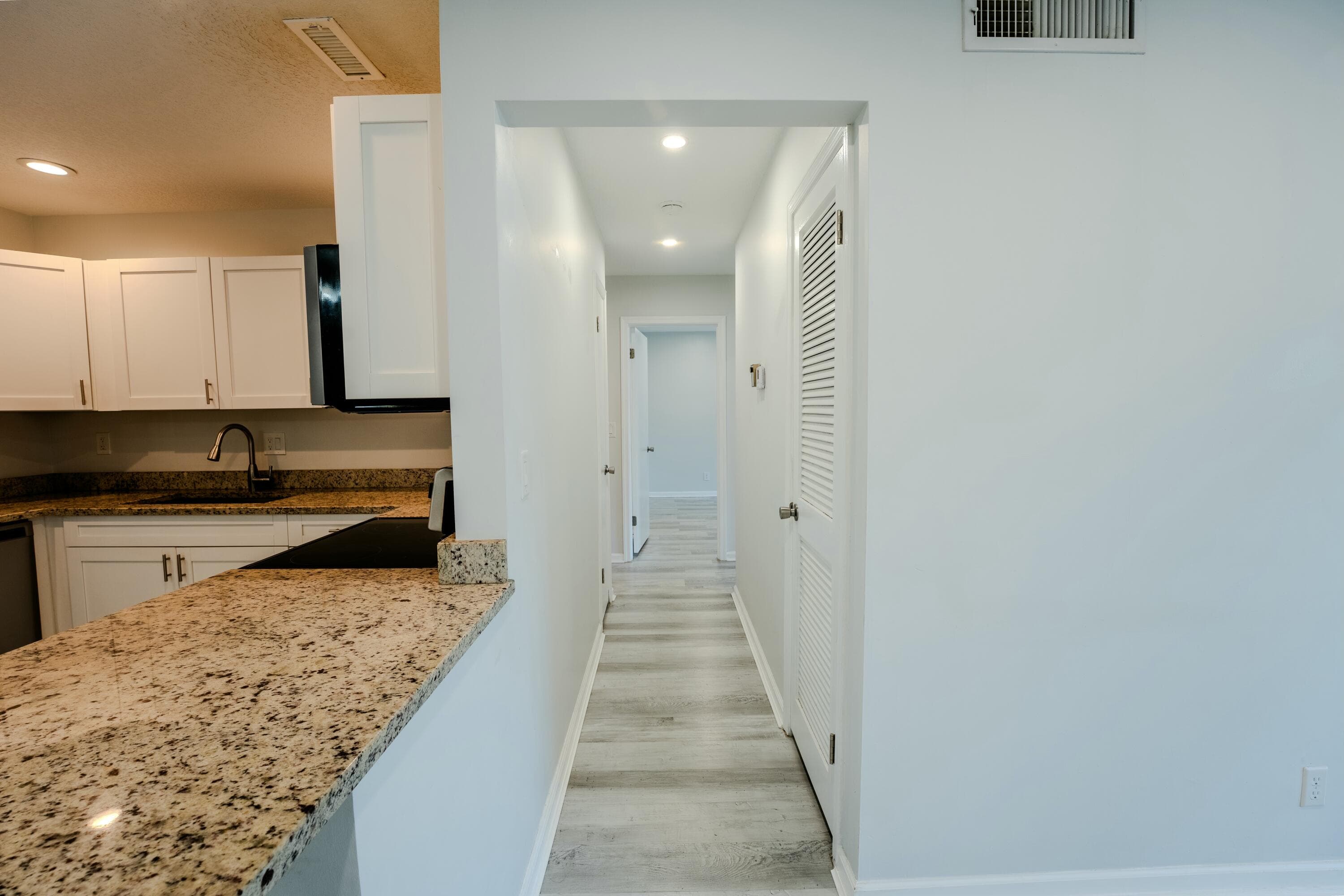 6231 Bay Club Drive 4, Fort Lauderdale, FL 33308 — photo 5 of 20