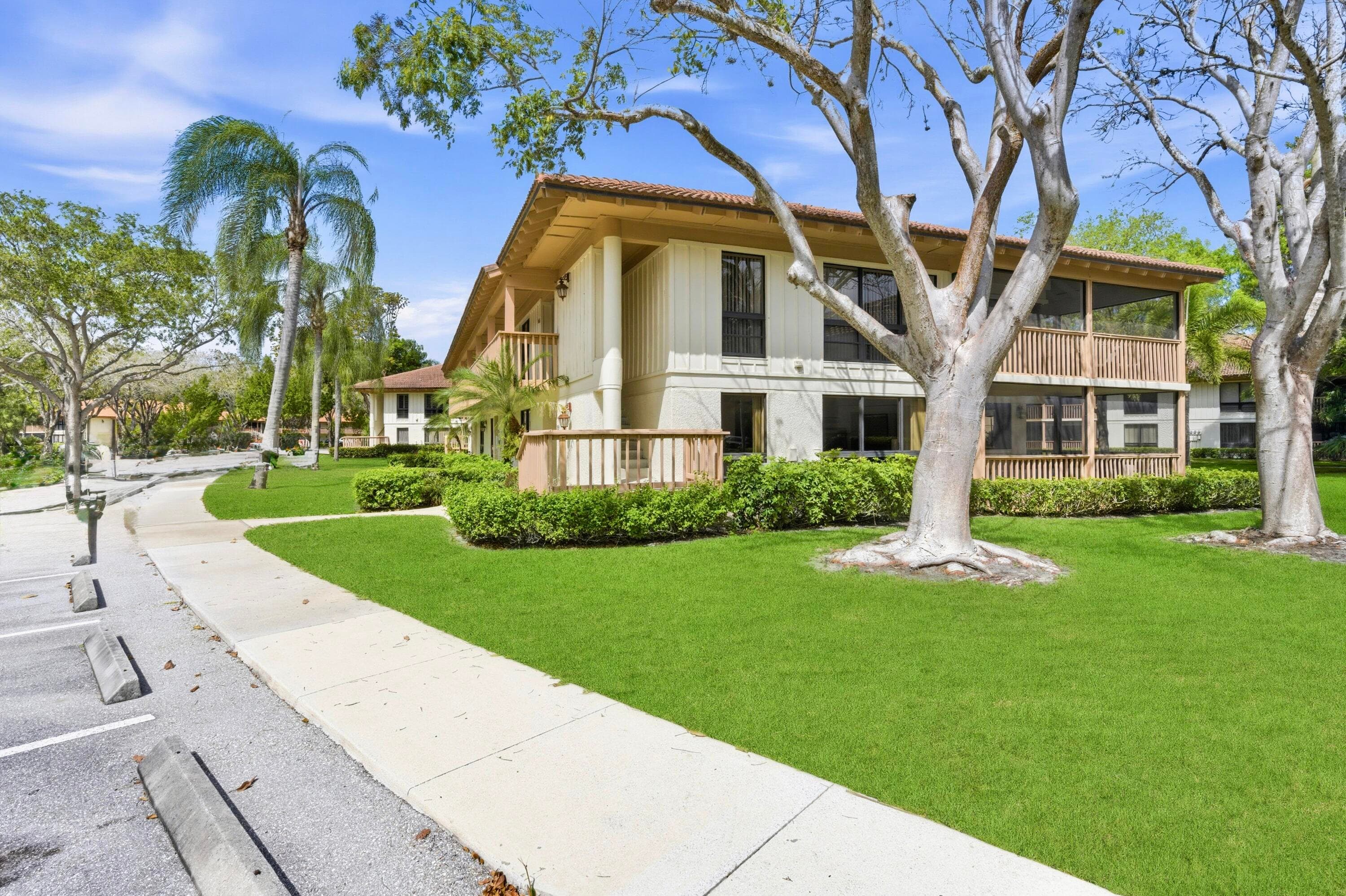 137 Brackenwood Road, Palm Beach Gardens, FL 33418 — photo 30 of 43