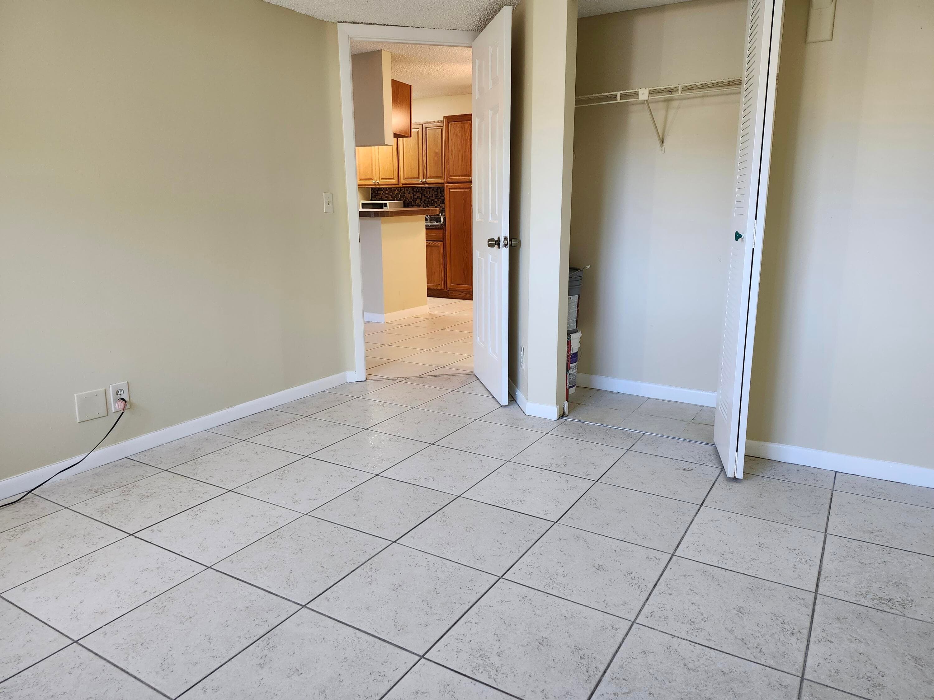 545 Trace Circle 105, Deerfield Beach, FL 33441 — photo 33 of 44