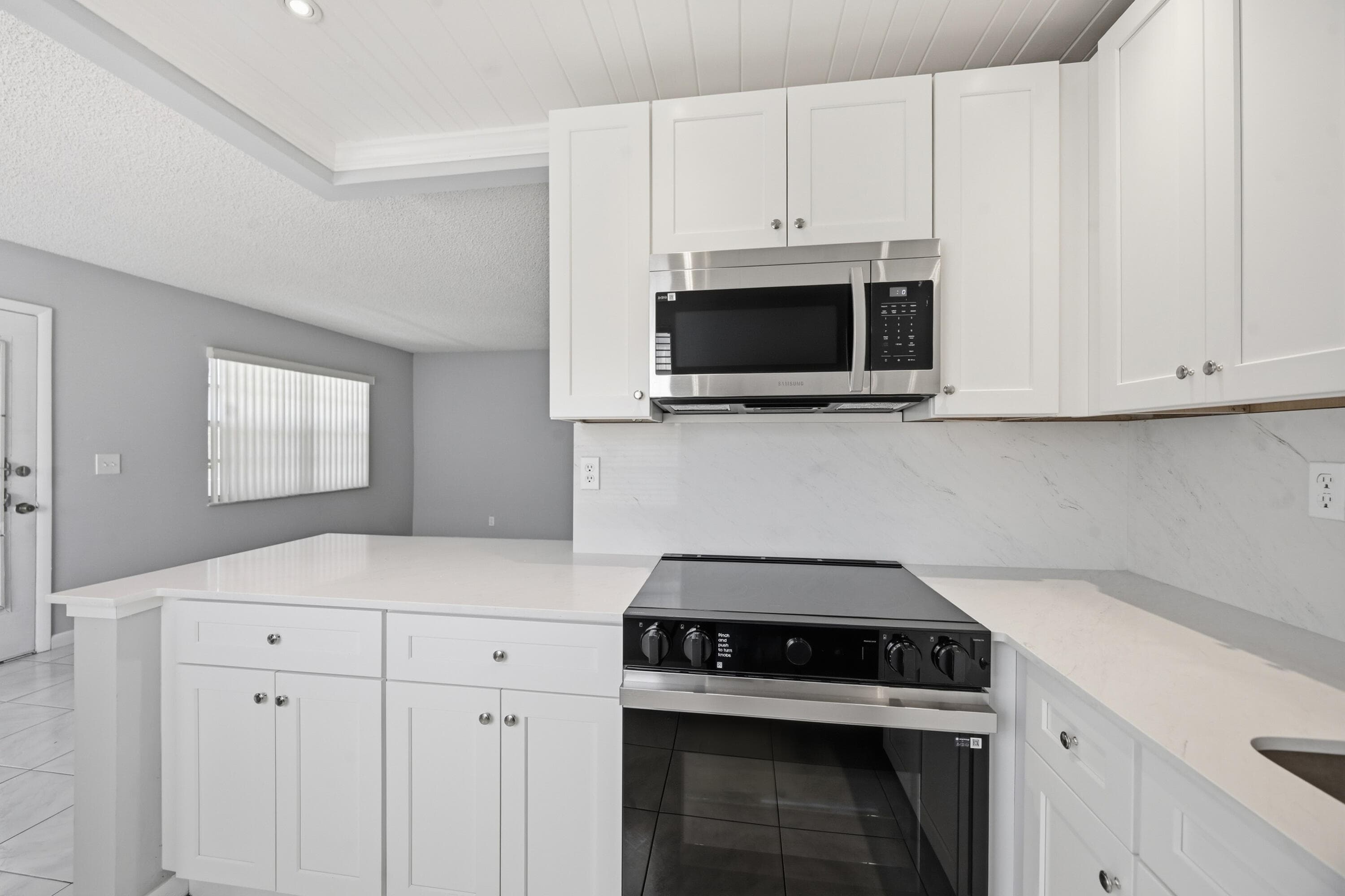 422 Burgundy I, Delray Beach, FL 33484 — photo 3 of 24