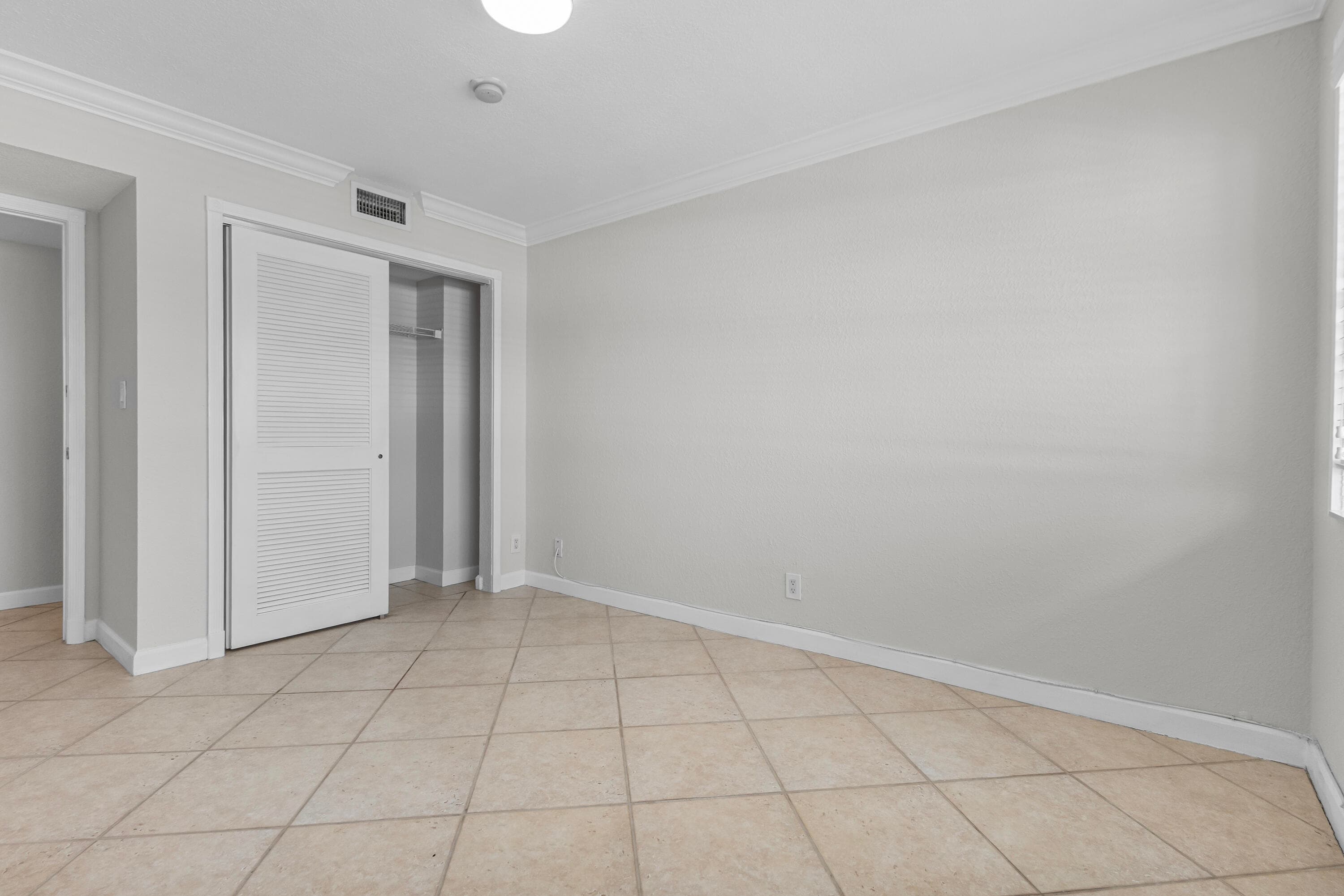 1515 E Broward Boulevard 426, Fort Lauderdale, FL 33301 — photo 25 of 32