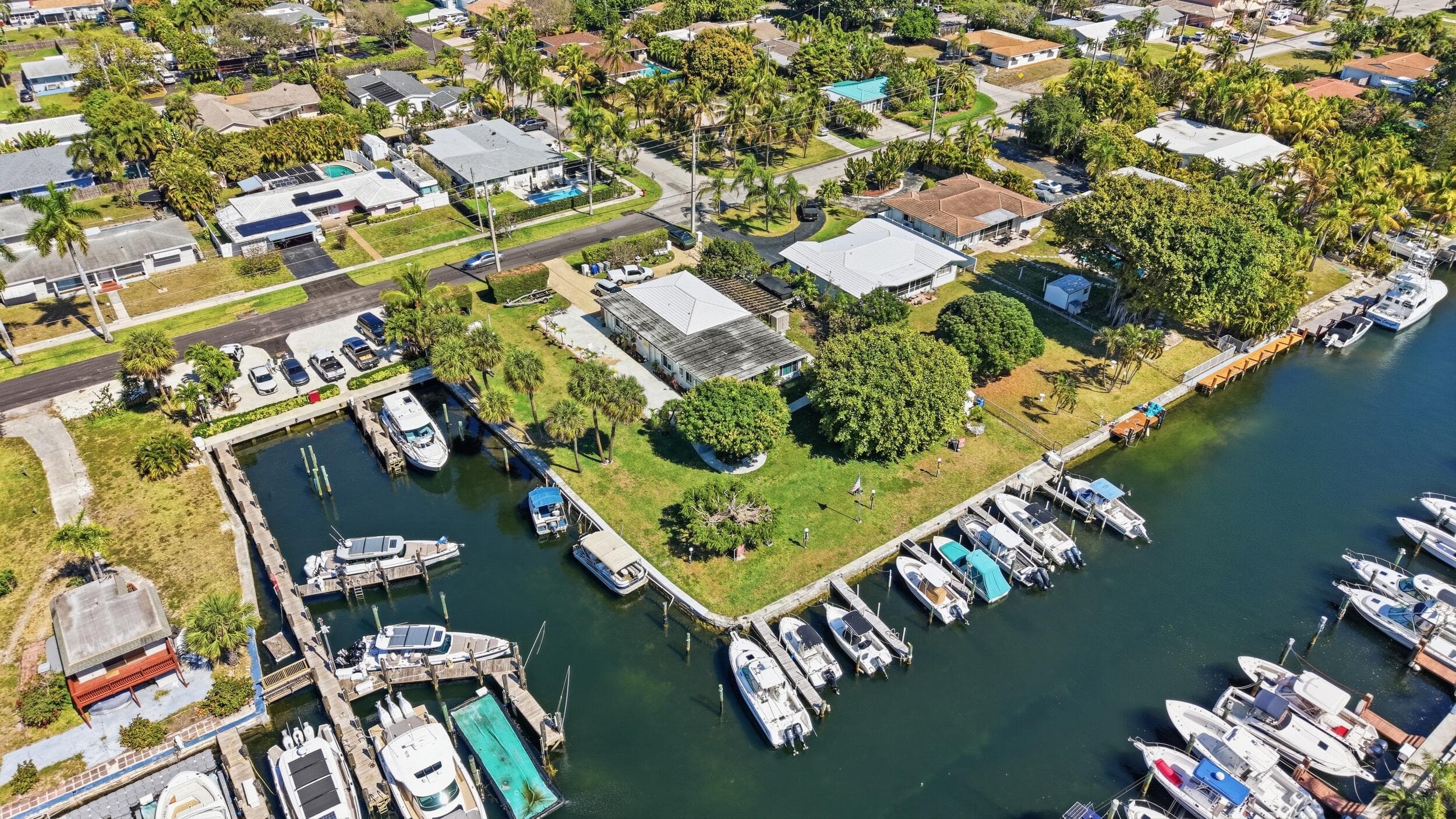 2680 NE 16th Street, Pompano Beach, FL 33062 — photo 2 of 12
