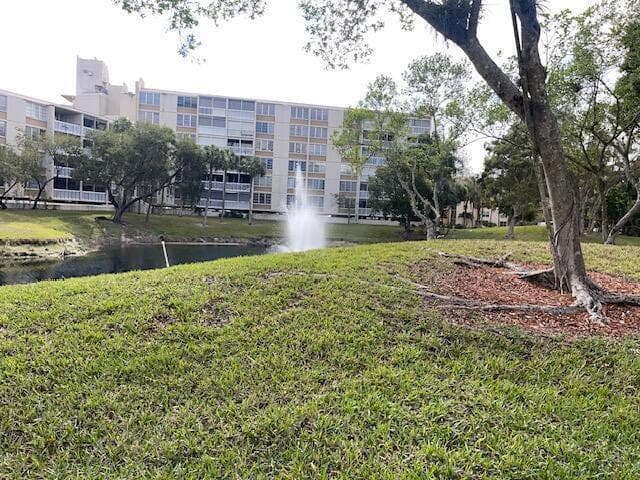 7091 Environ Boulevard 347, Lauderhill, FL 33319 — photo 15 of 35