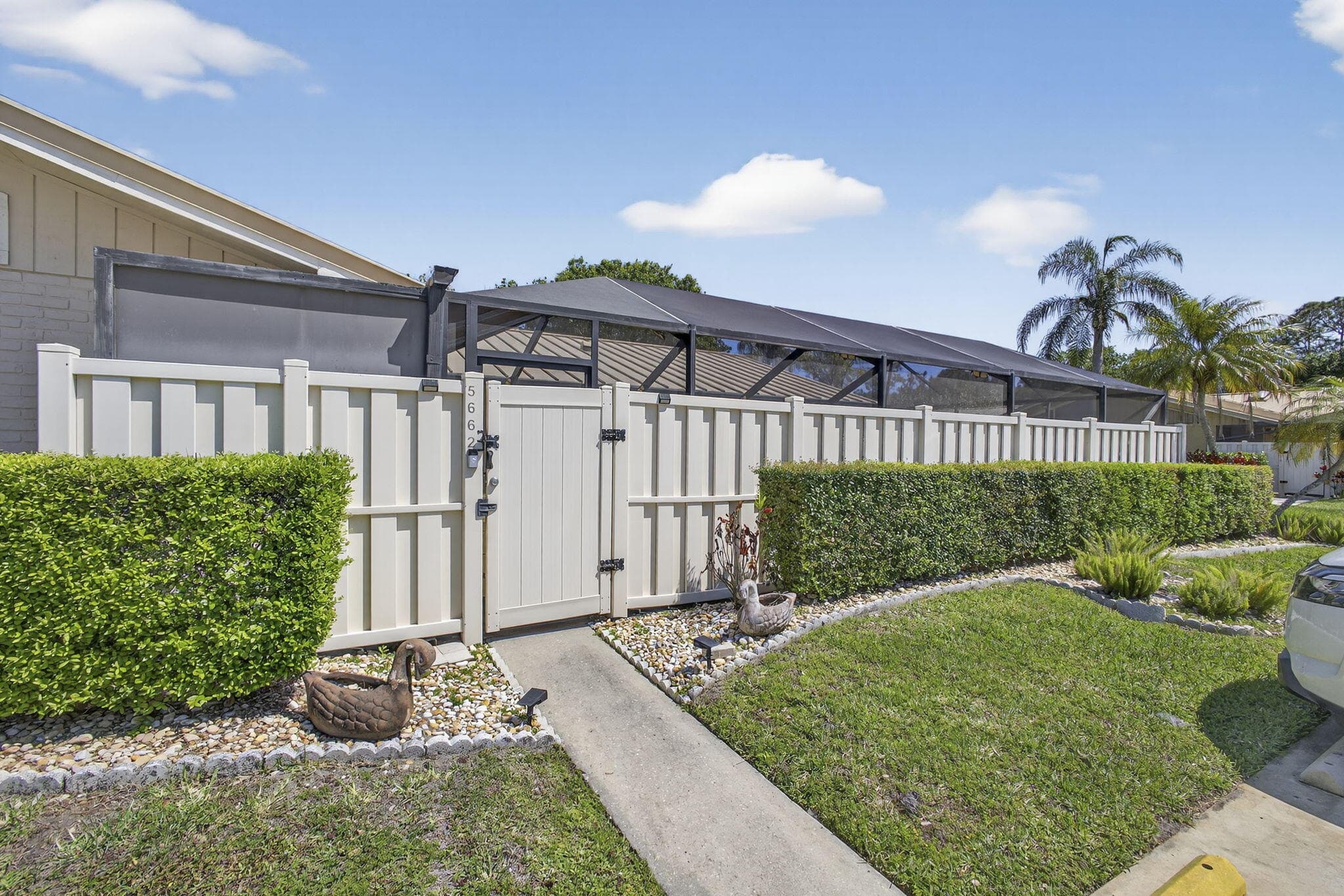 5662 Golden Eagle Circle, Palm Beach Gardens, FL 33418 — photo 2 of 31