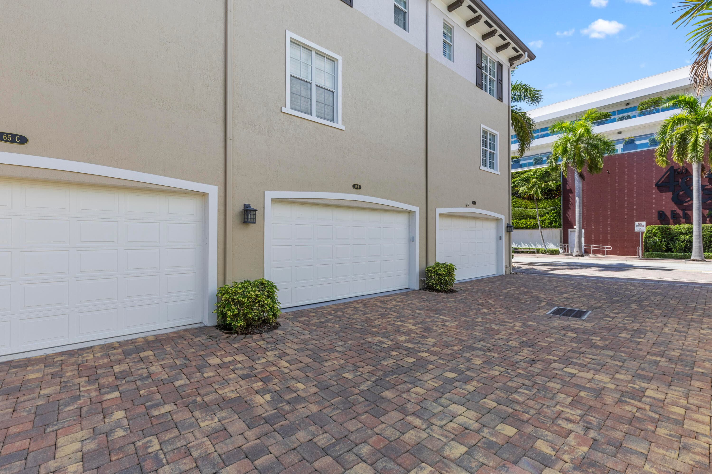 65 SE 5th Avenue, Delray Beach, FL 33483 — photo 31 of 47