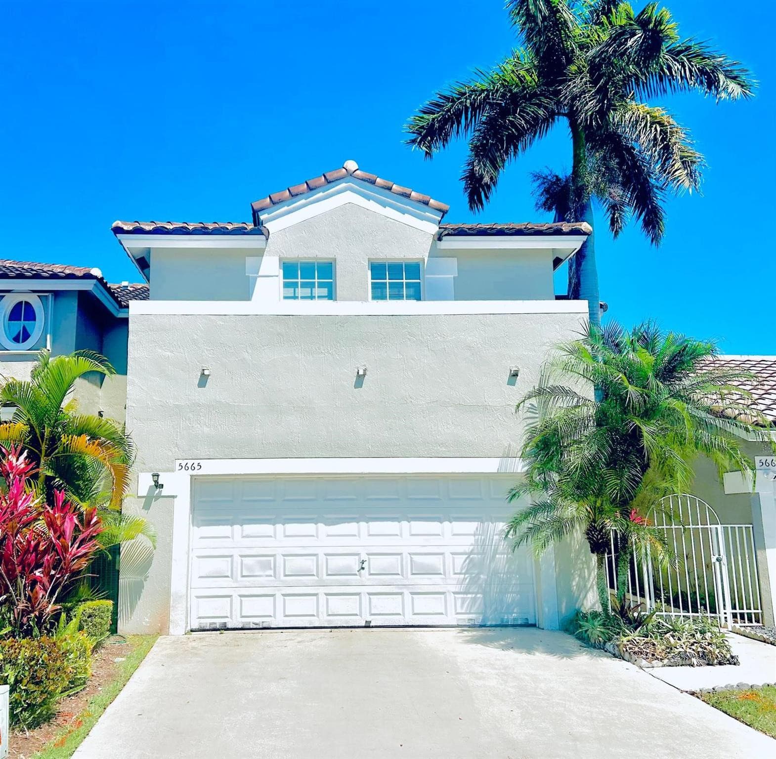 5665 NW 117th Avenue, Coral Springs, FL 33076 — photo 1 of 21
