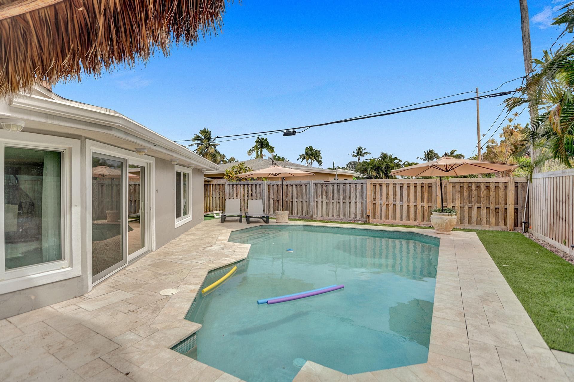 470 SE 4th Court, Pompano Beach, FL 33060 — photo 10 of 58
