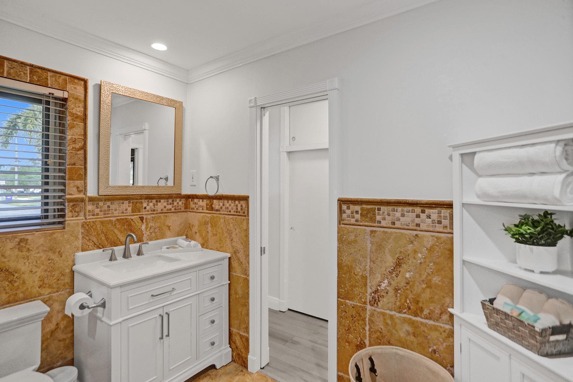 470 SE 4th Court, Pompano Beach, FL 33060 — photo 23 of 58