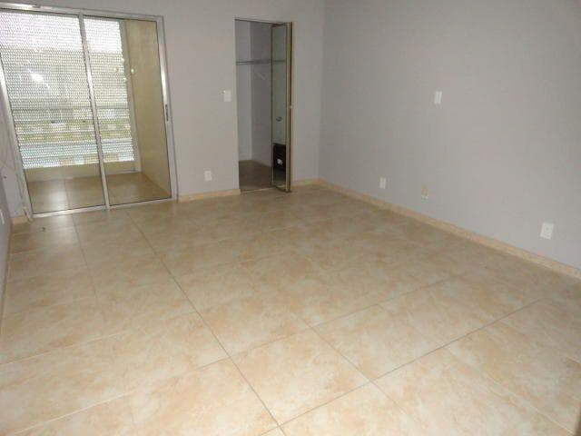 3212 Strawflower Way 207, Lake Worth, FL 33467 — photo 5 of 15