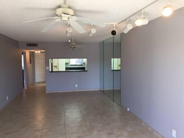 3212 Strawflower Way 207, Lake Worth, FL 33467 — photo 7 of 15