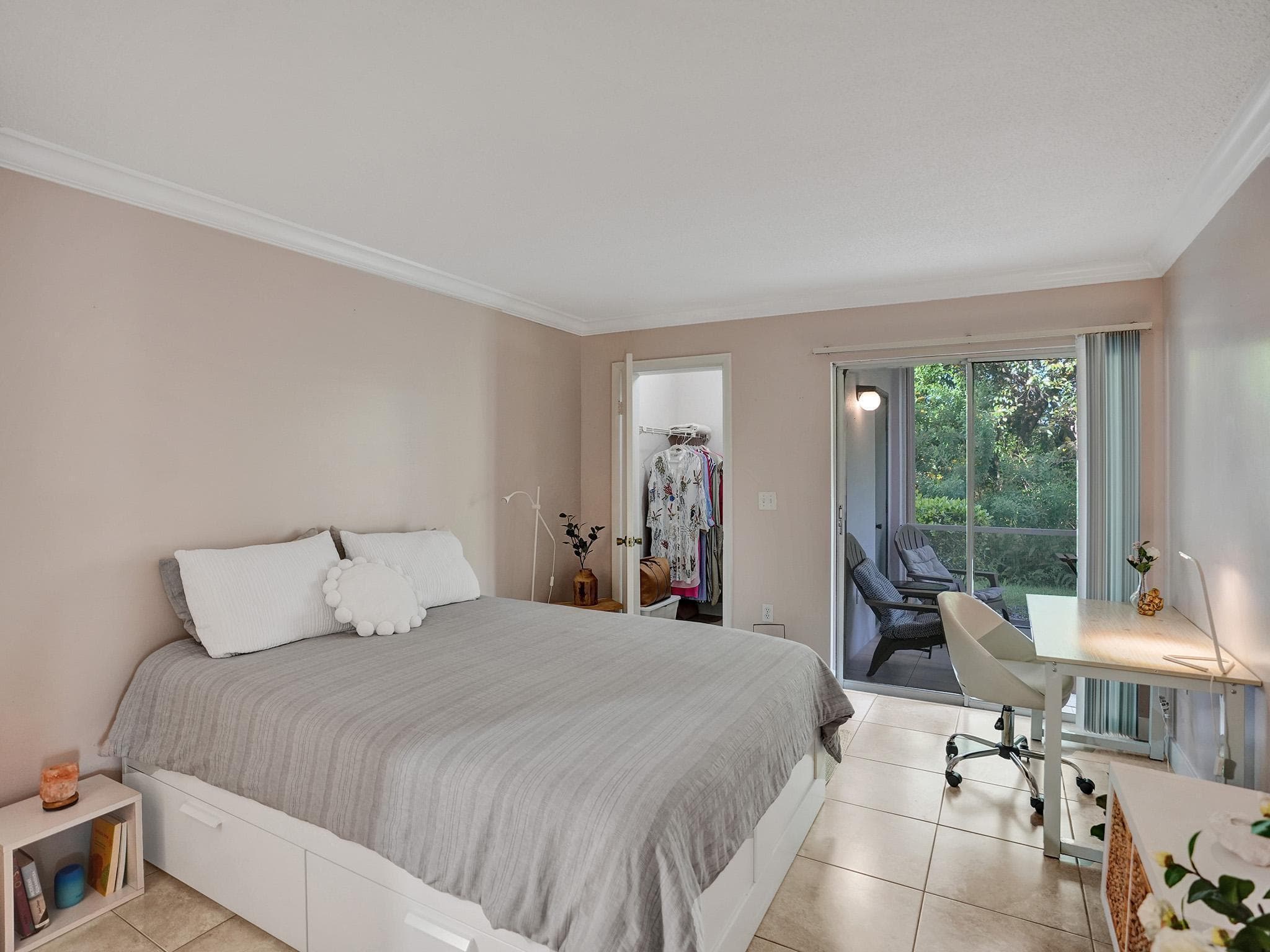 815 W Boynton Beach Boulevard 9-108, Boynton Beach, FL 33426 — photo 4 of 43
