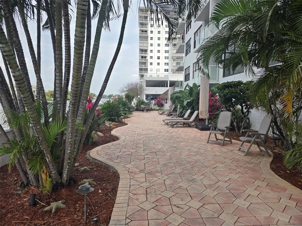 1401 N Riverside Drive N 307, Pompano Beach, FL 33062 — photo 8 of 30