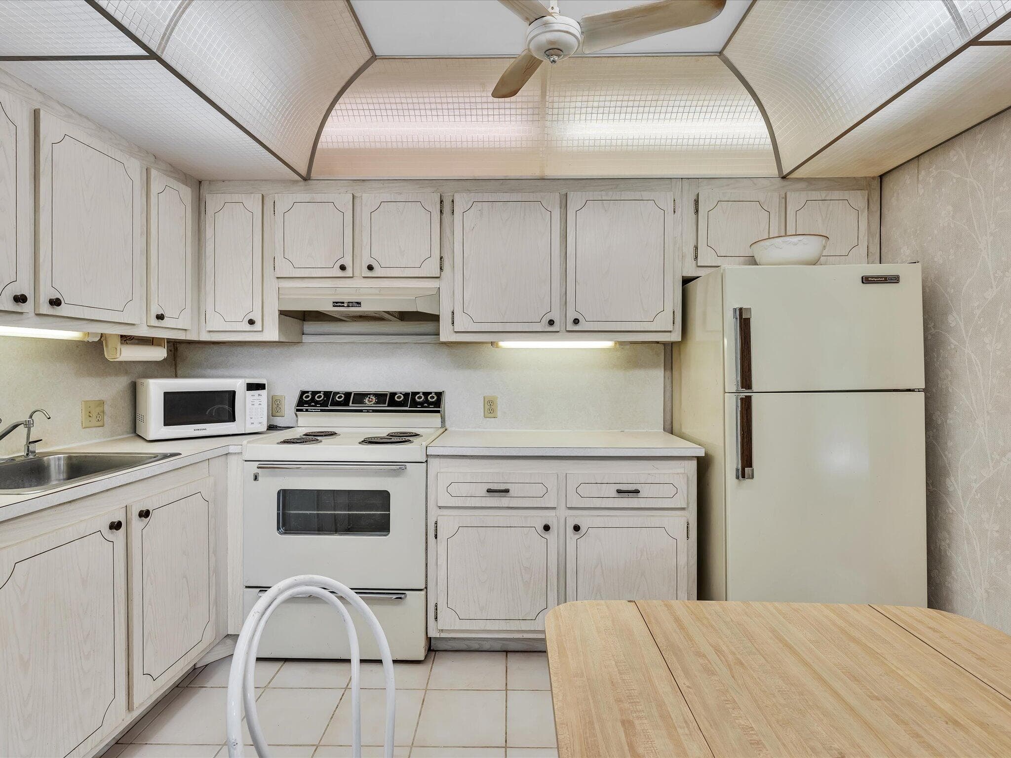 288 Fanshaw G, Boca Raton, FL 33434 — photo 10 of 49