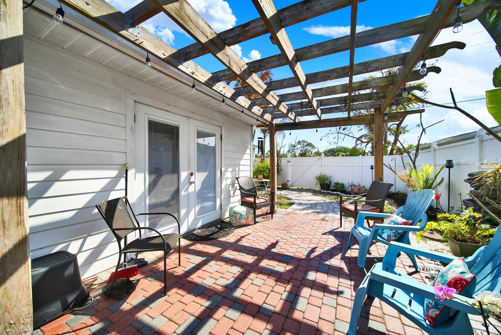 1180 NE Crescent Street, Jensen Beach, FL 34957 — photo 33 of 50