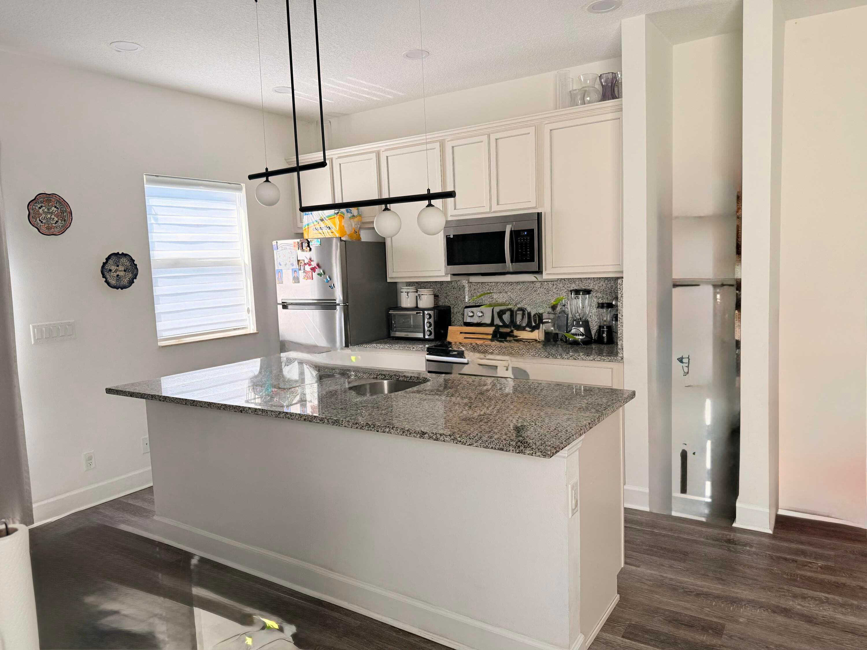 611 N F Street, Lake Worth Beach, FL 33460 — photo 9 of 12