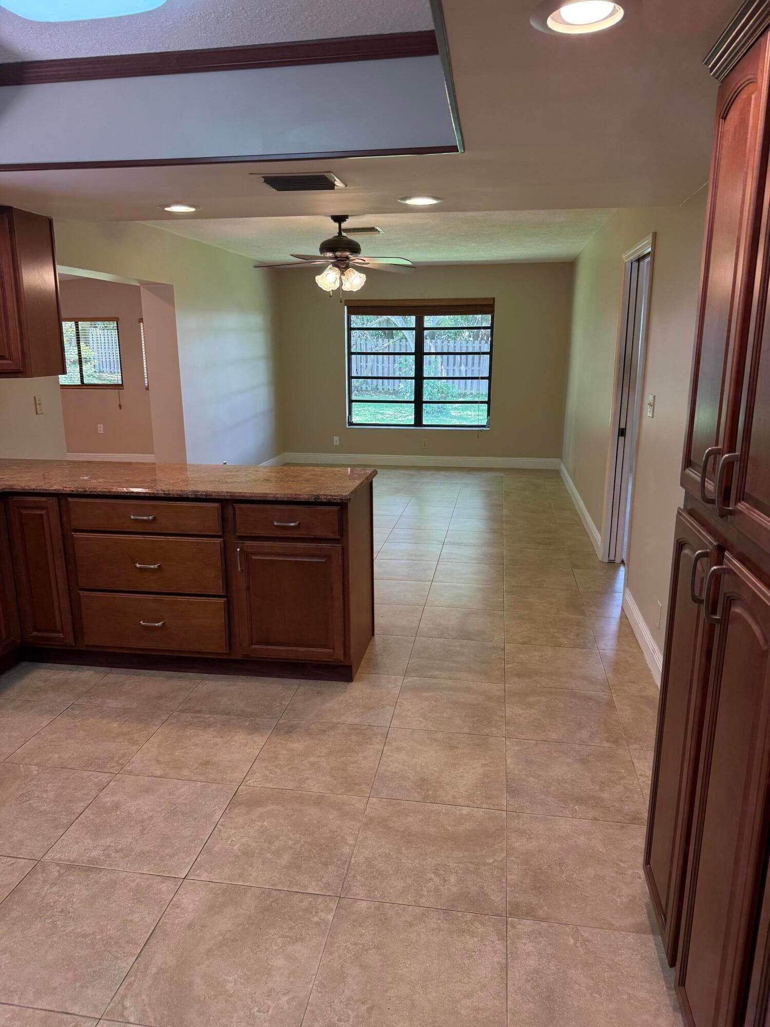 337 Knob Hill Boulevard, Boca Raton, FL 33431 — photo 6 of 17