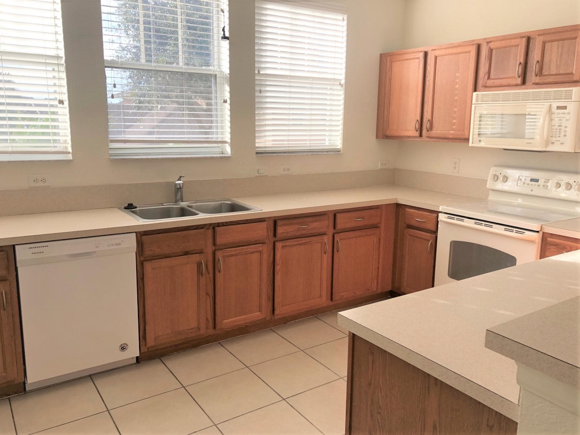 810 Marina Del Ray Lane 7, West Palm Beach, FL 33401 — photo 8 of 27
