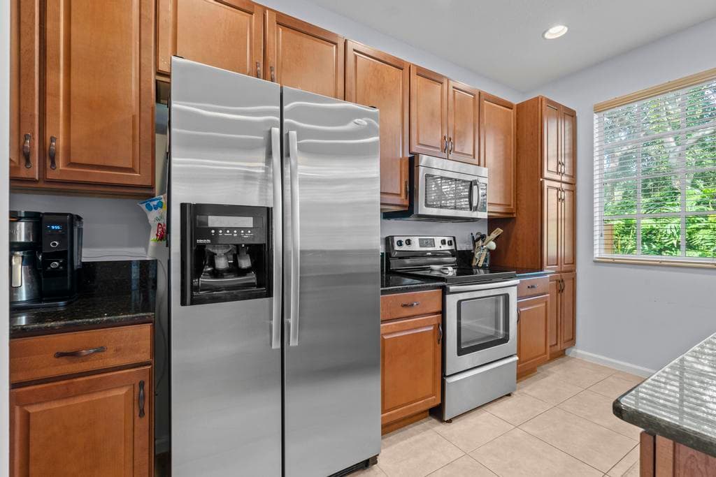 7221 Briella Drive, Boynton Beach, FL 33437 — photo 3 of 39