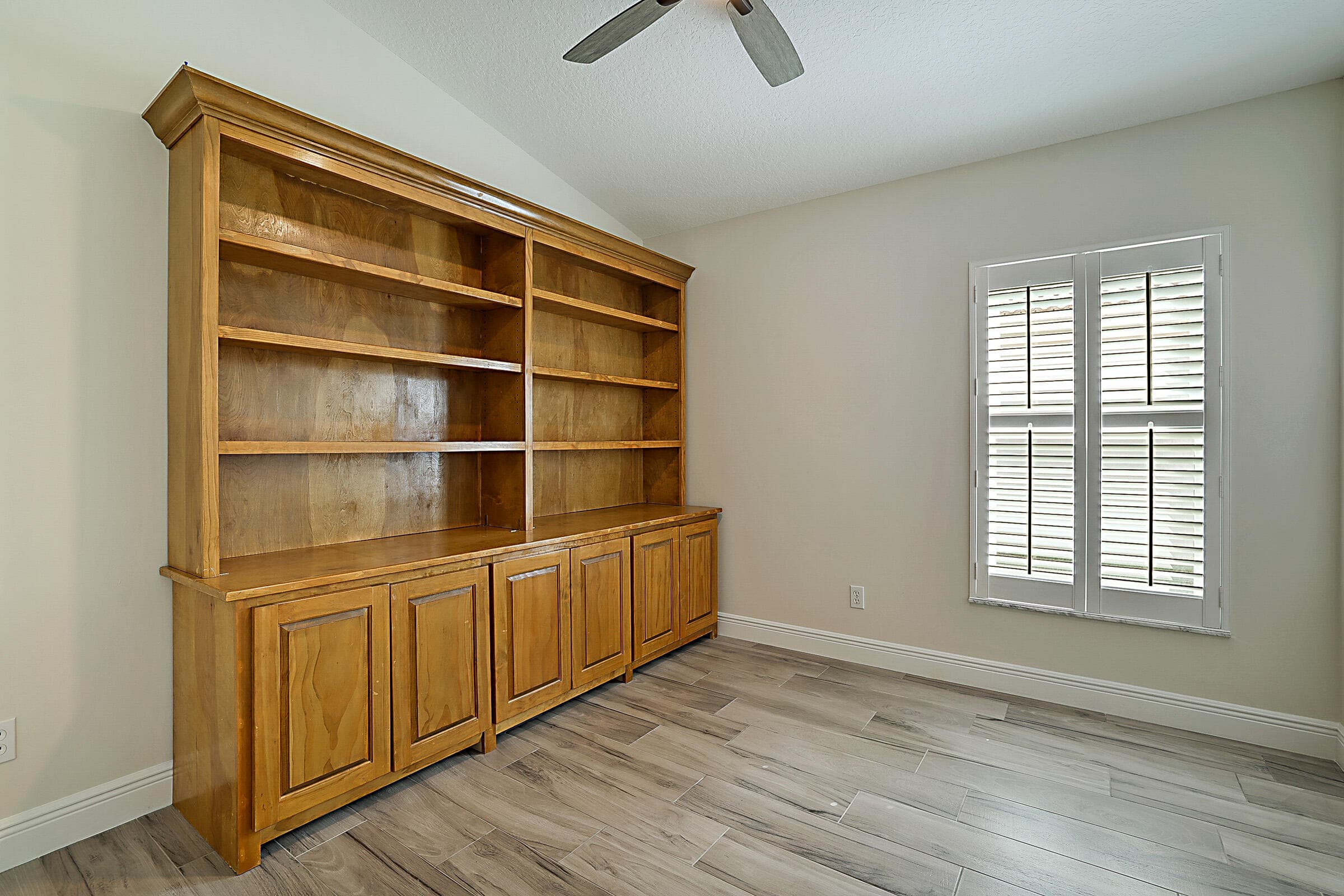 7004 SE Twin Oaks Circle, Stuart, FL 34997 — photo 25 of 38