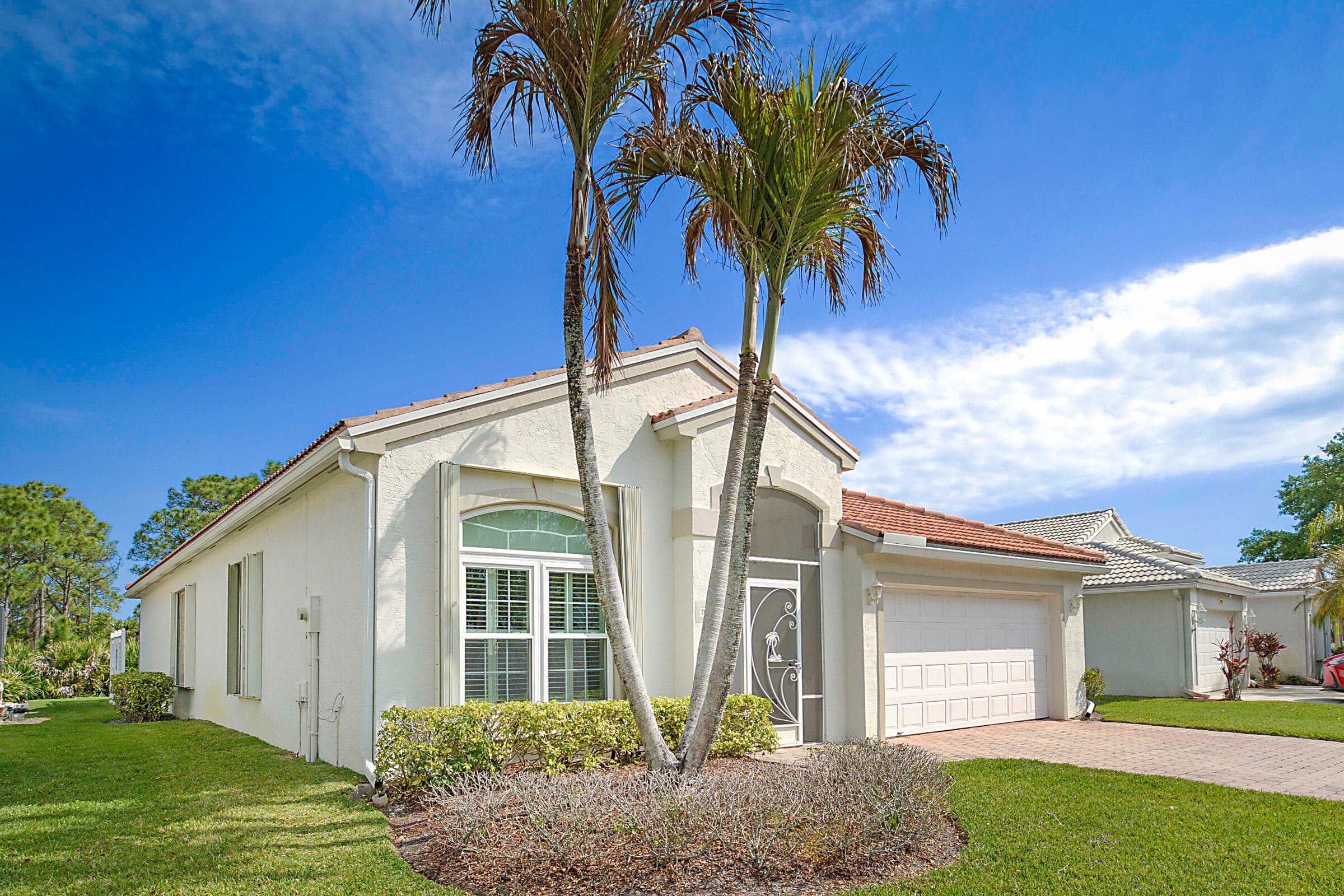 7004 SE Twin Oaks Circle, Stuart, FL 34997 — photo 4 of 38