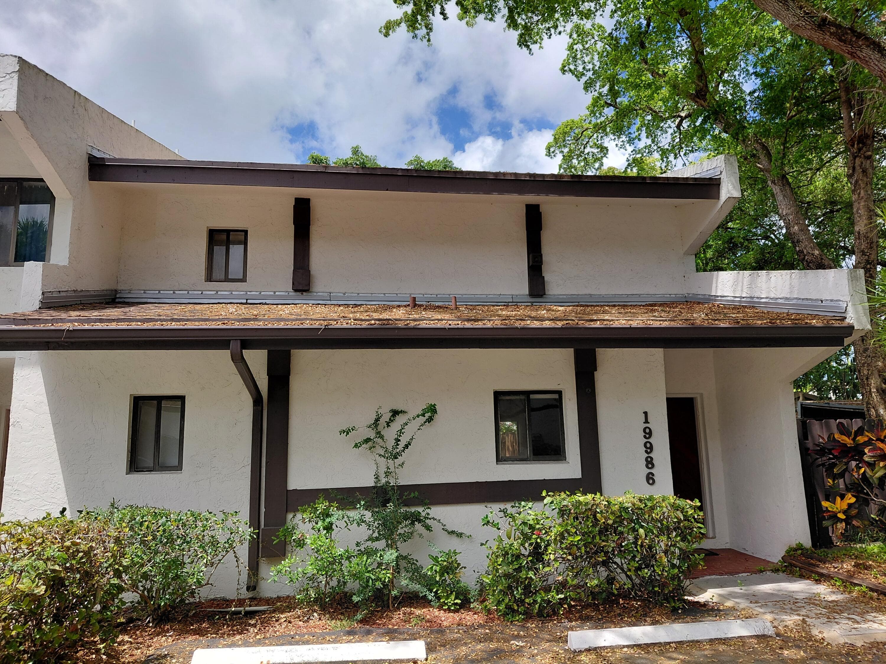 19986 NE 5th Court 4d, Miami, FL 33179 — photo 1 of 48
