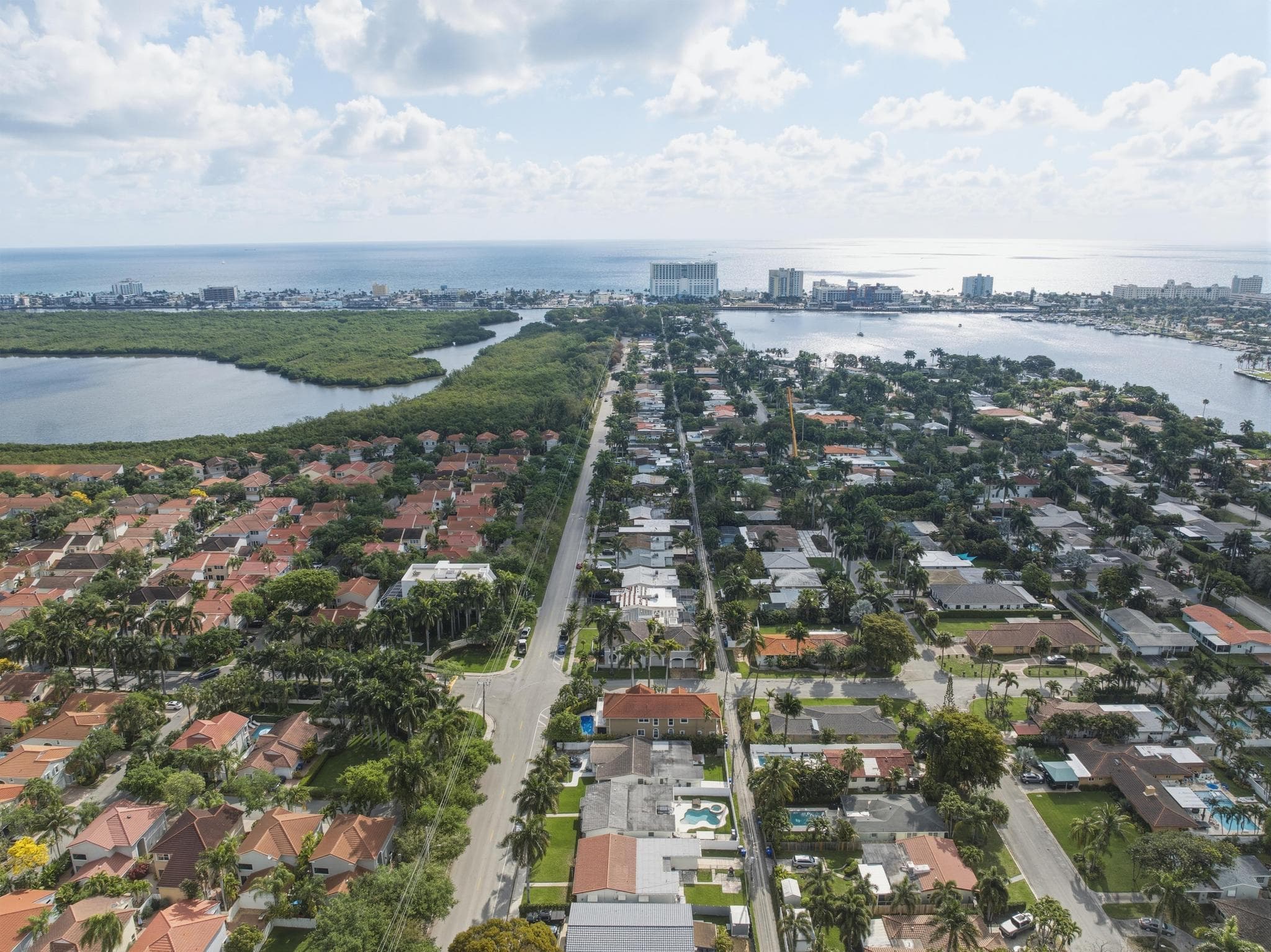 1114 Johnson Street, Hollywood, FL 33019 — photo 4 of 20