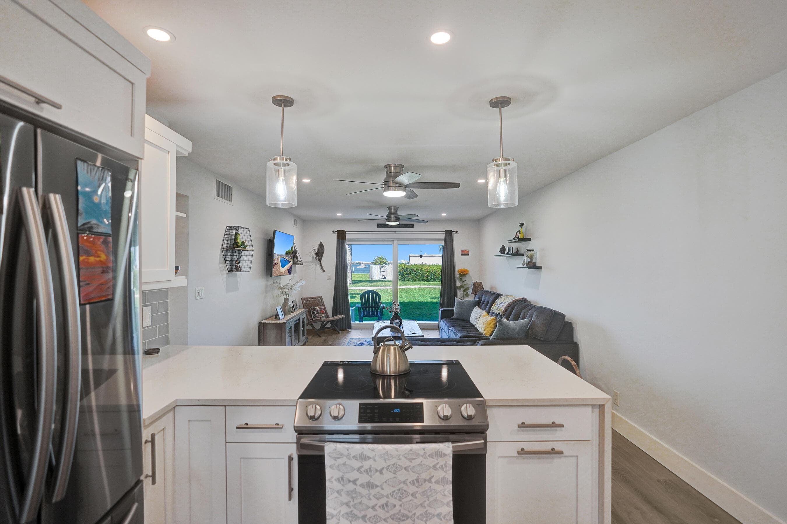 311 E Ocean Avenue 102, Lantana, FL 33462 — photo 13 of 73