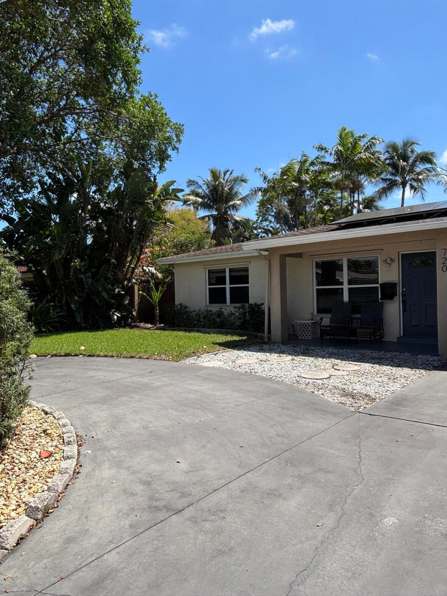 720 NE 7th Street, Pompano Beach, FL 33060 — photo 11 of 35