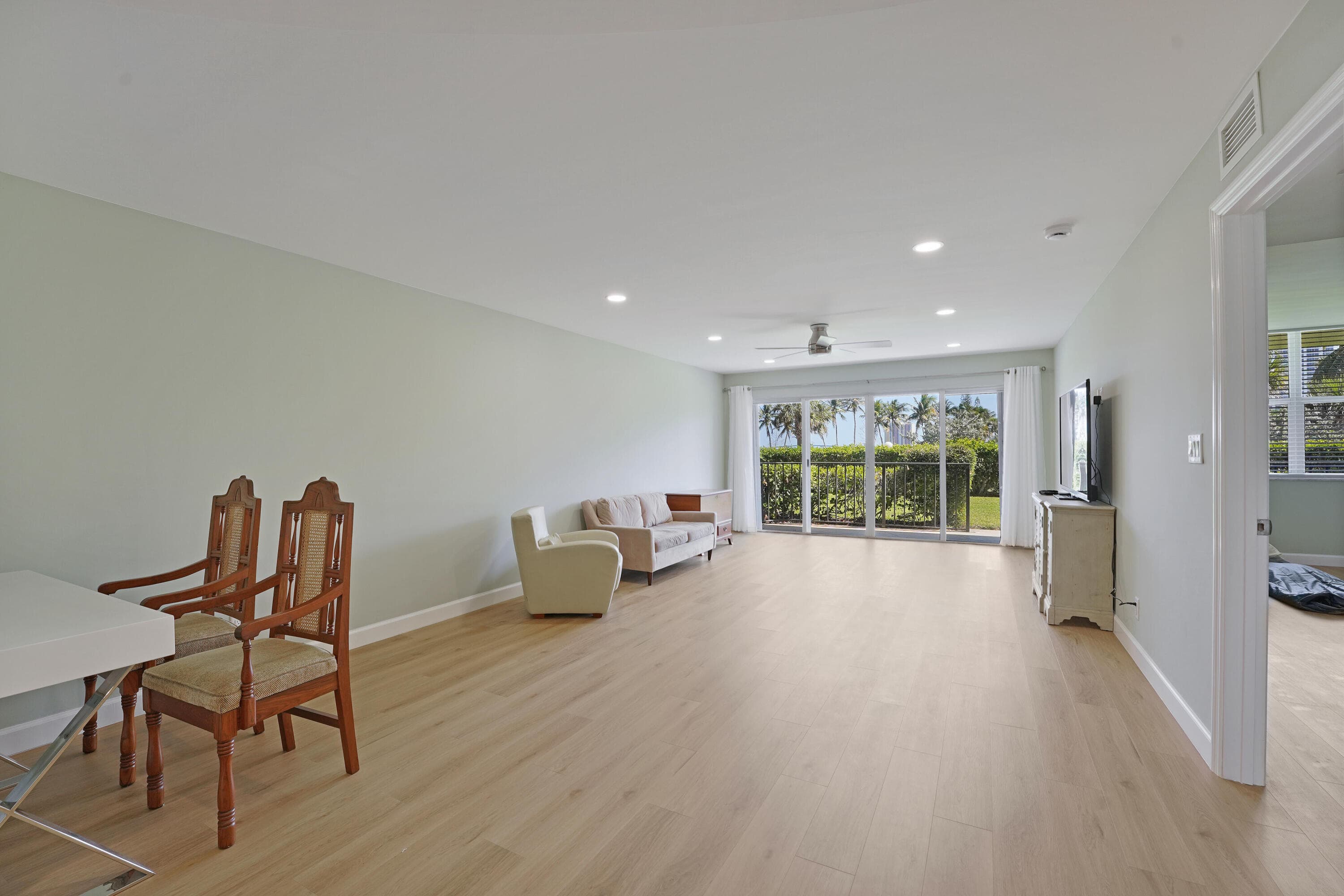 801 Lake Shore Drive 112, Lake Park, FL 33403 — photo 2 of 25