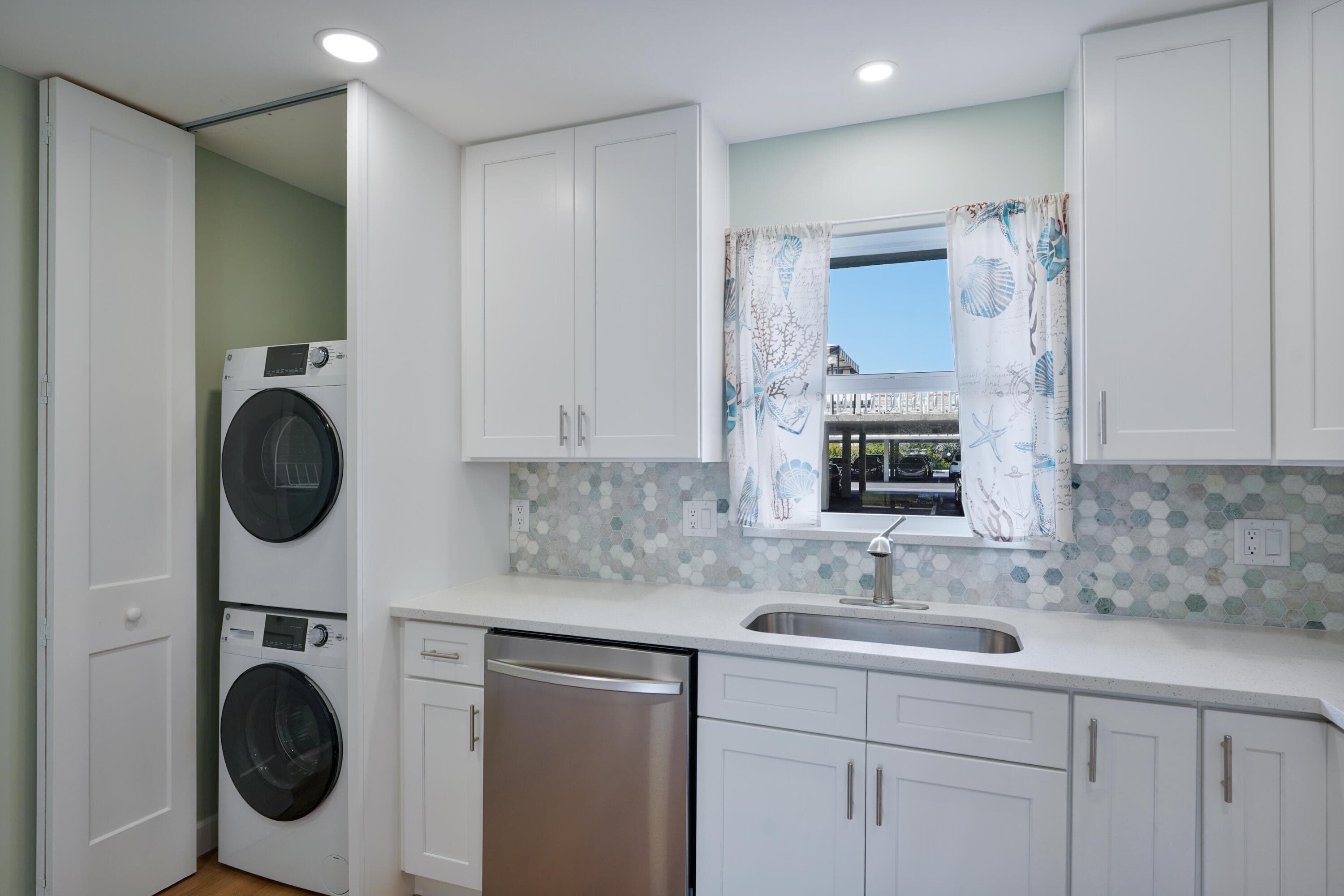 801 Lake Shore Drive 112, Lake Park, FL 33403 — photo 10 of 25