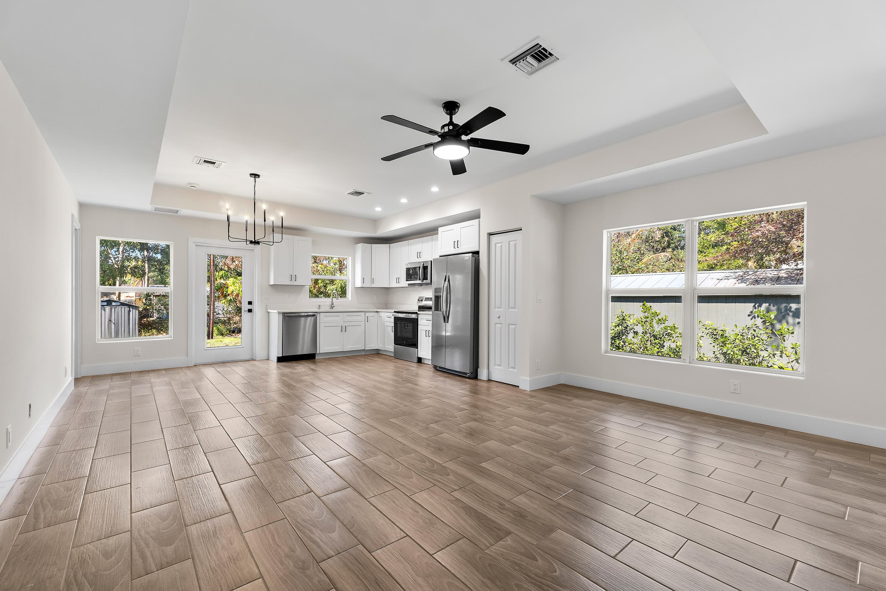 3003 SE Fairmont Street, Stuart, FL 34997 — photo 9 of 32