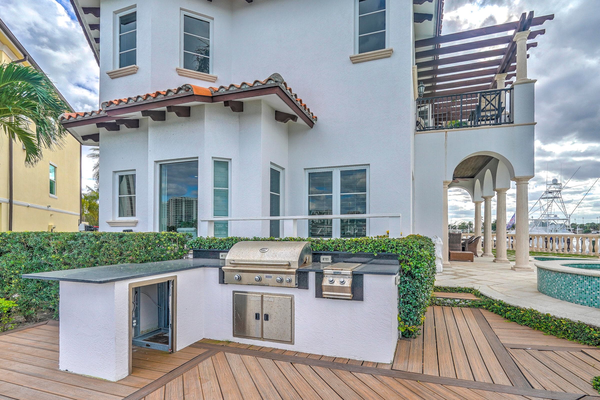 2775 Lake Drive, Singer Island, FL 33404 — photo 37 of 43