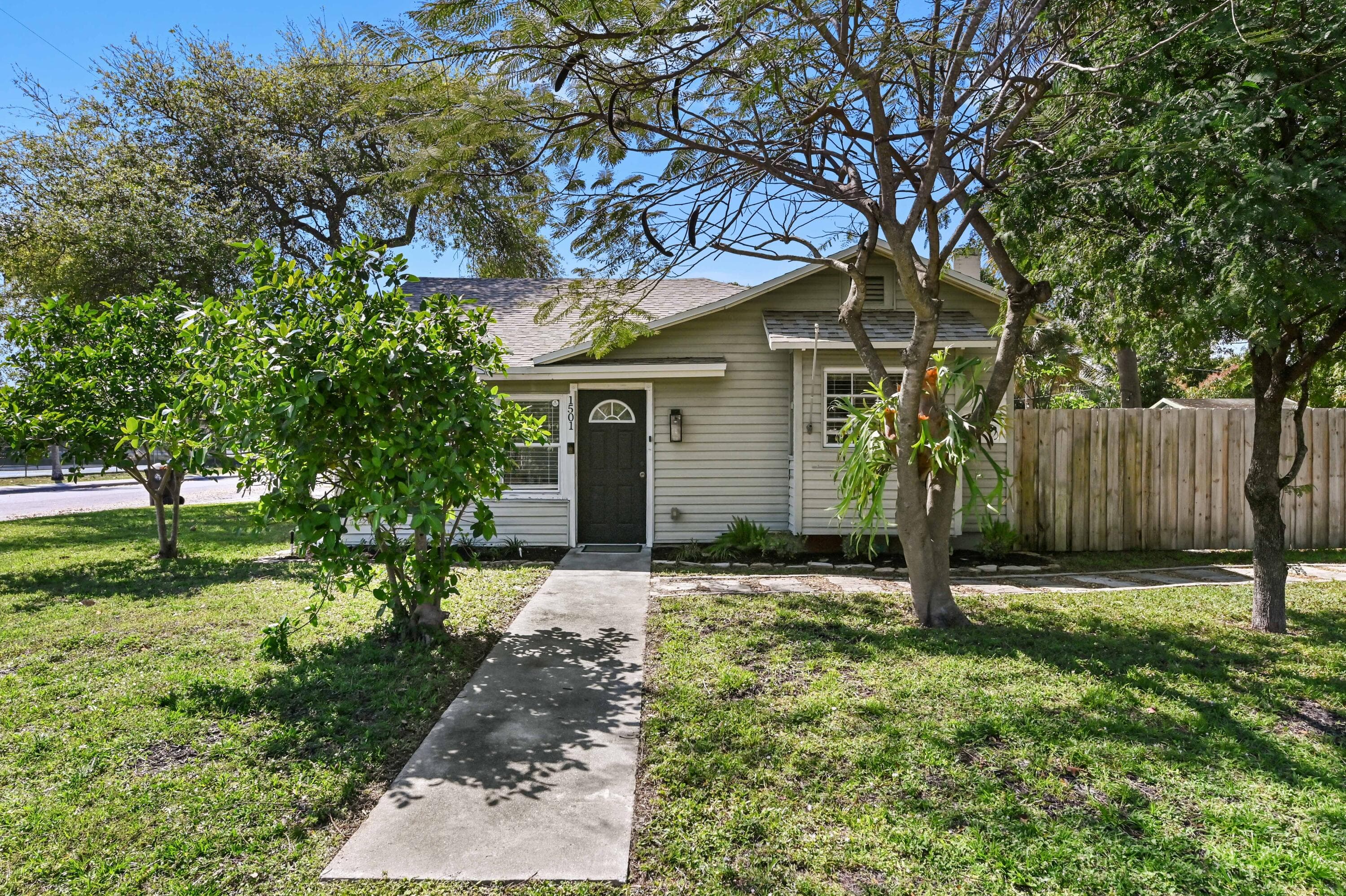 1501 N D Street, Lake Worth Beach, FL 33460 — photo 42 of 45