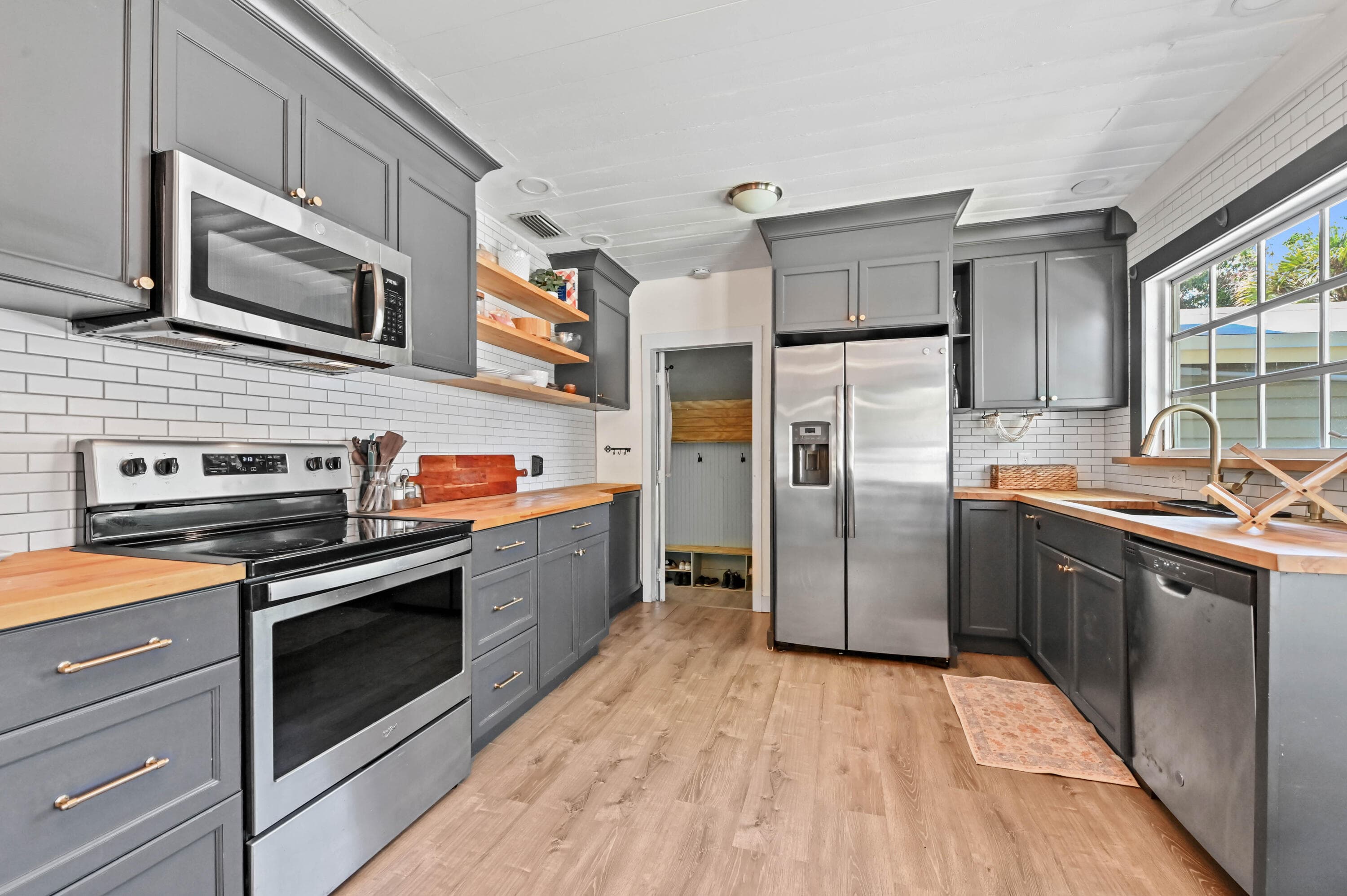 1501 N D Street, Lake Worth Beach, FL 33460 — photo 9 of 45