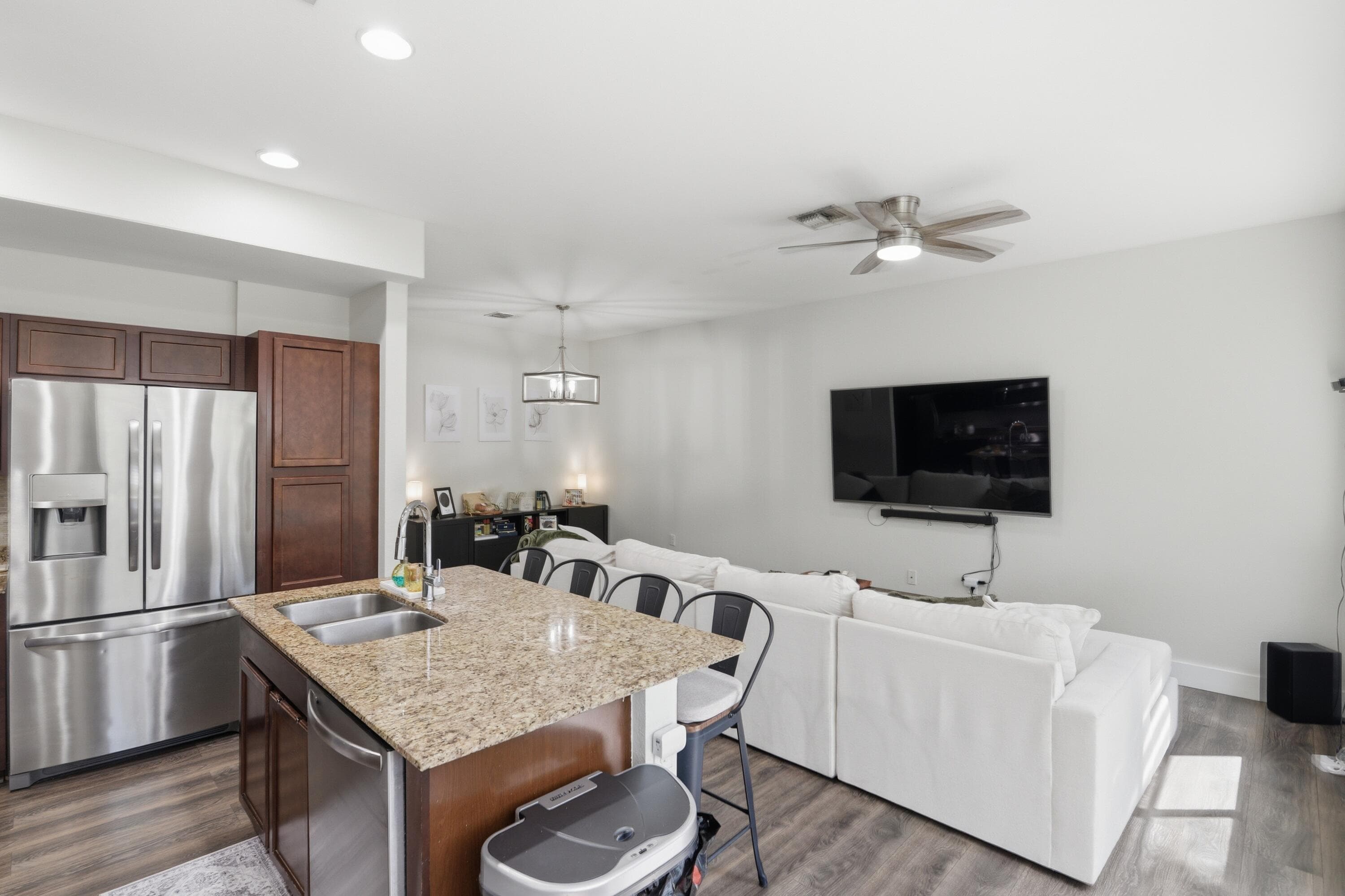 21482 NW 14th Court 21482, Miami Gardens, FL 33169 — photo 18 of 43