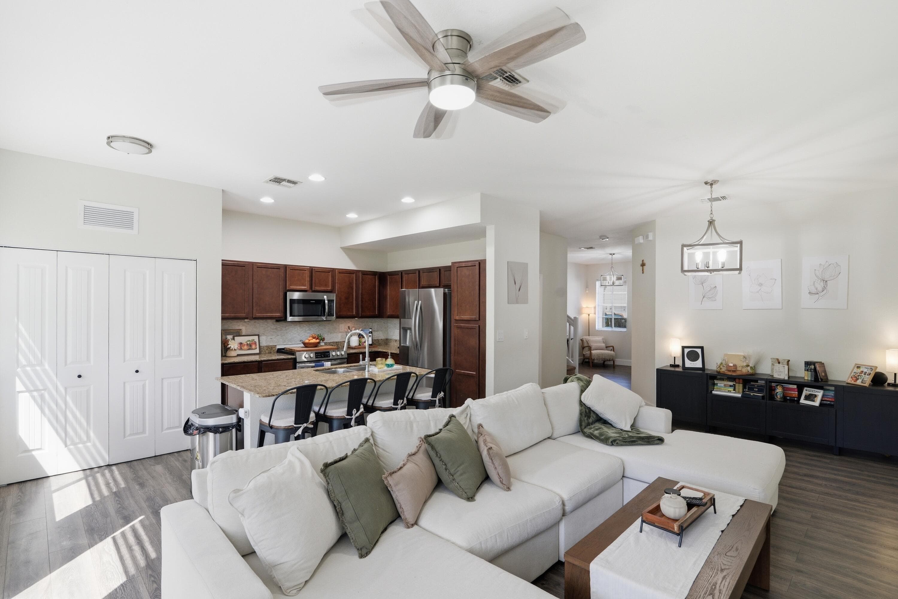 21482 NW 14th Court 21482, Miami Gardens, FL 33169 — photo 19 of 43