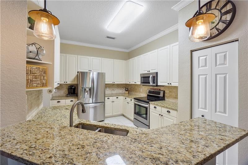 5742 NW 119th Drive, Coral Springs, FL 33076 — photo 7 of 32