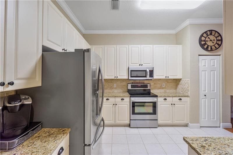 5742 NW 119th Drive, Coral Springs, FL 33076 — photo 9 of 32