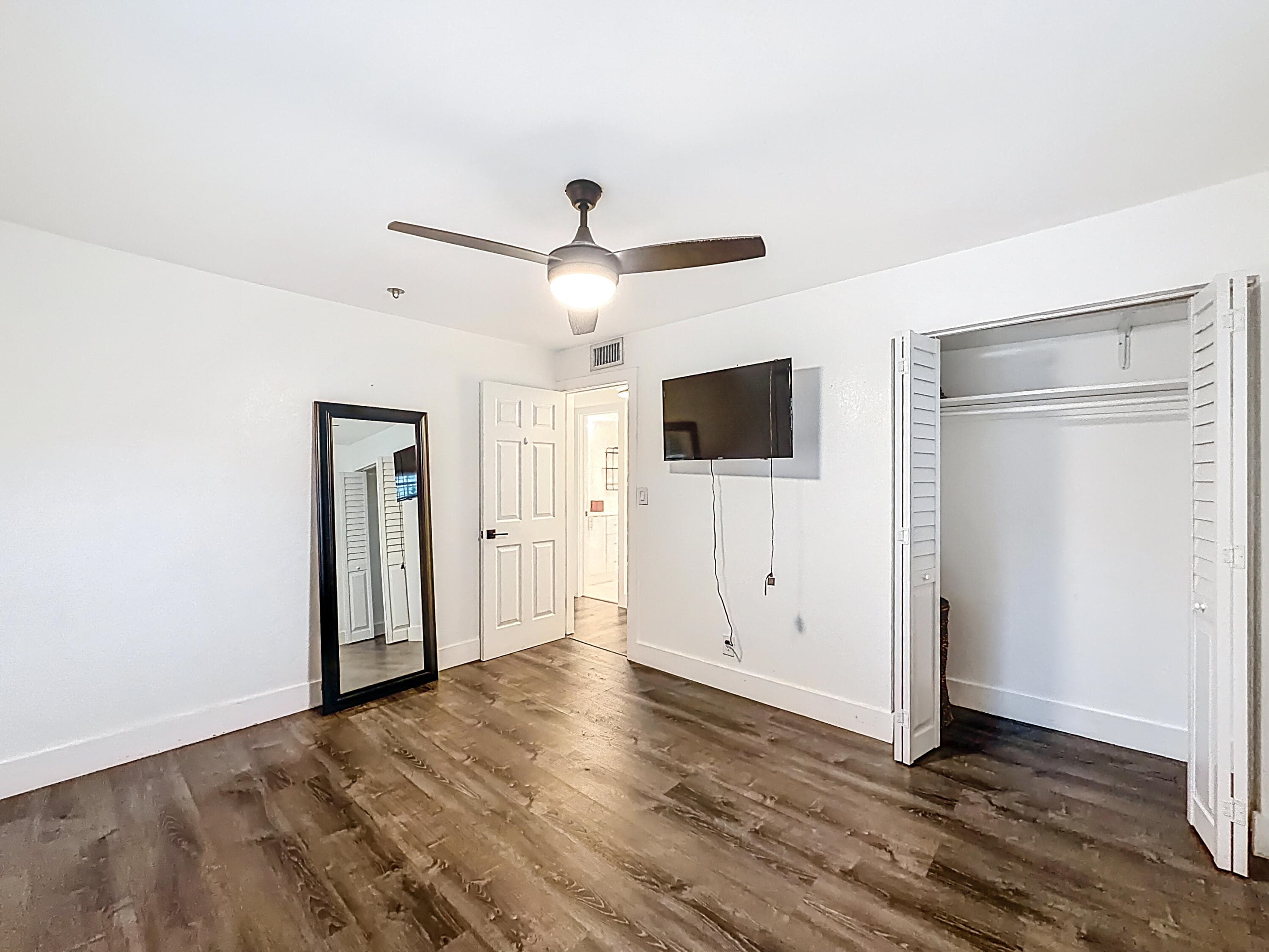 305 SE 11th Avenue D, Pompano Beach, FL 33060 — photo 10 of 25