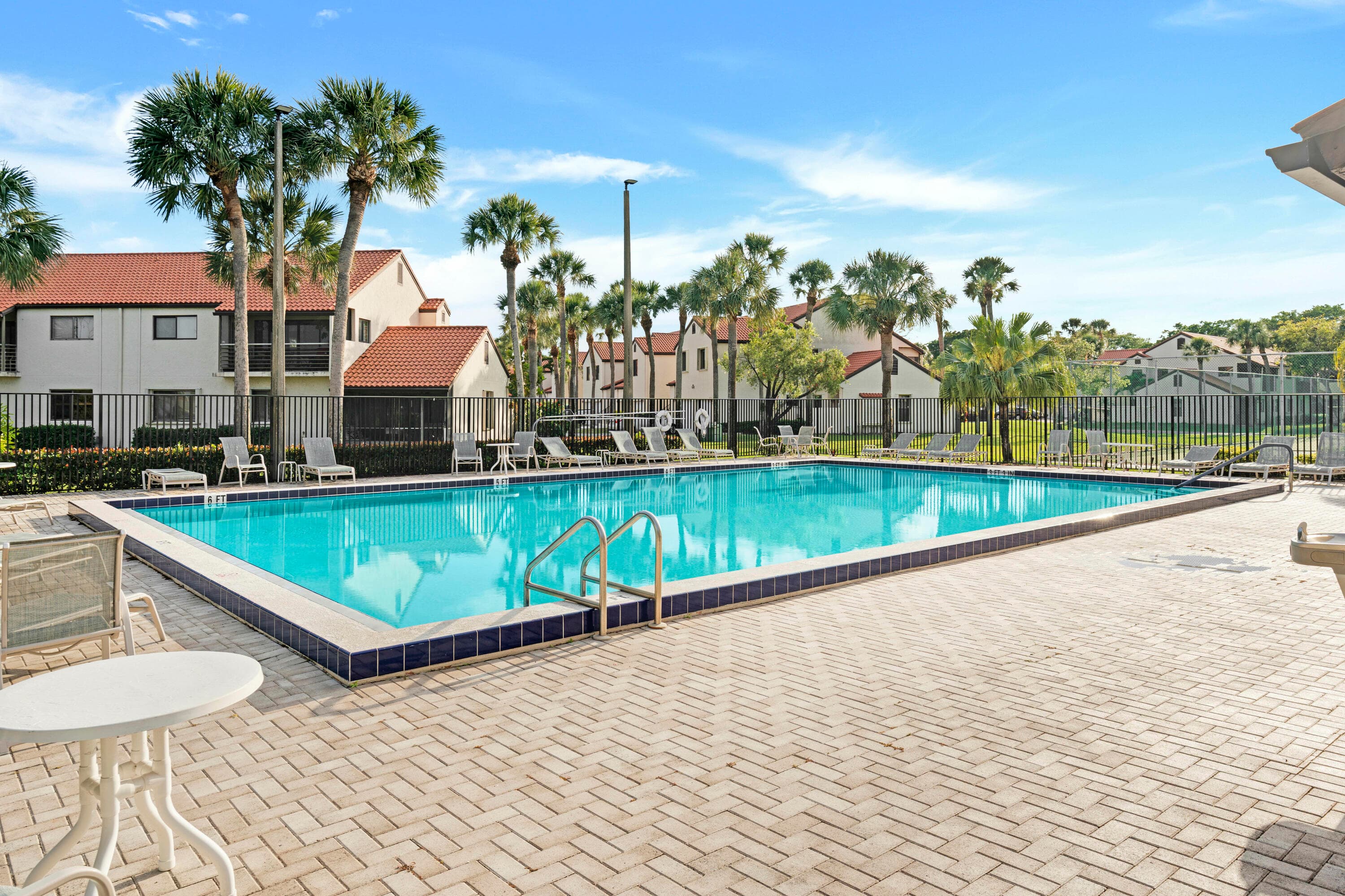 3 Vía De Casas Sur 102, Boynton Beach, FL 33426 — photo 32 of 49