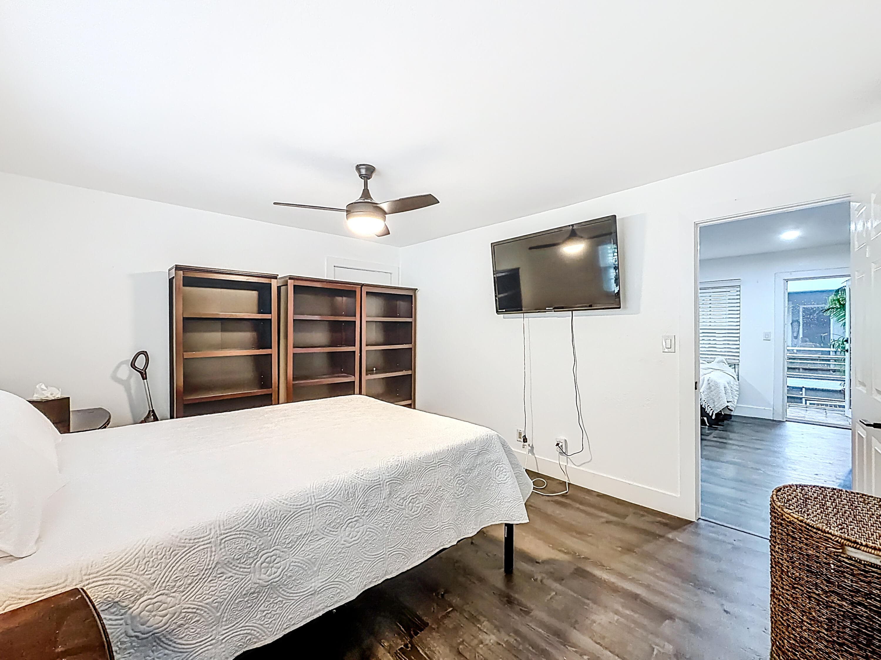 305 SE 11th Avenue, Pompano Beach, FL 33060 — photo 13 of 25