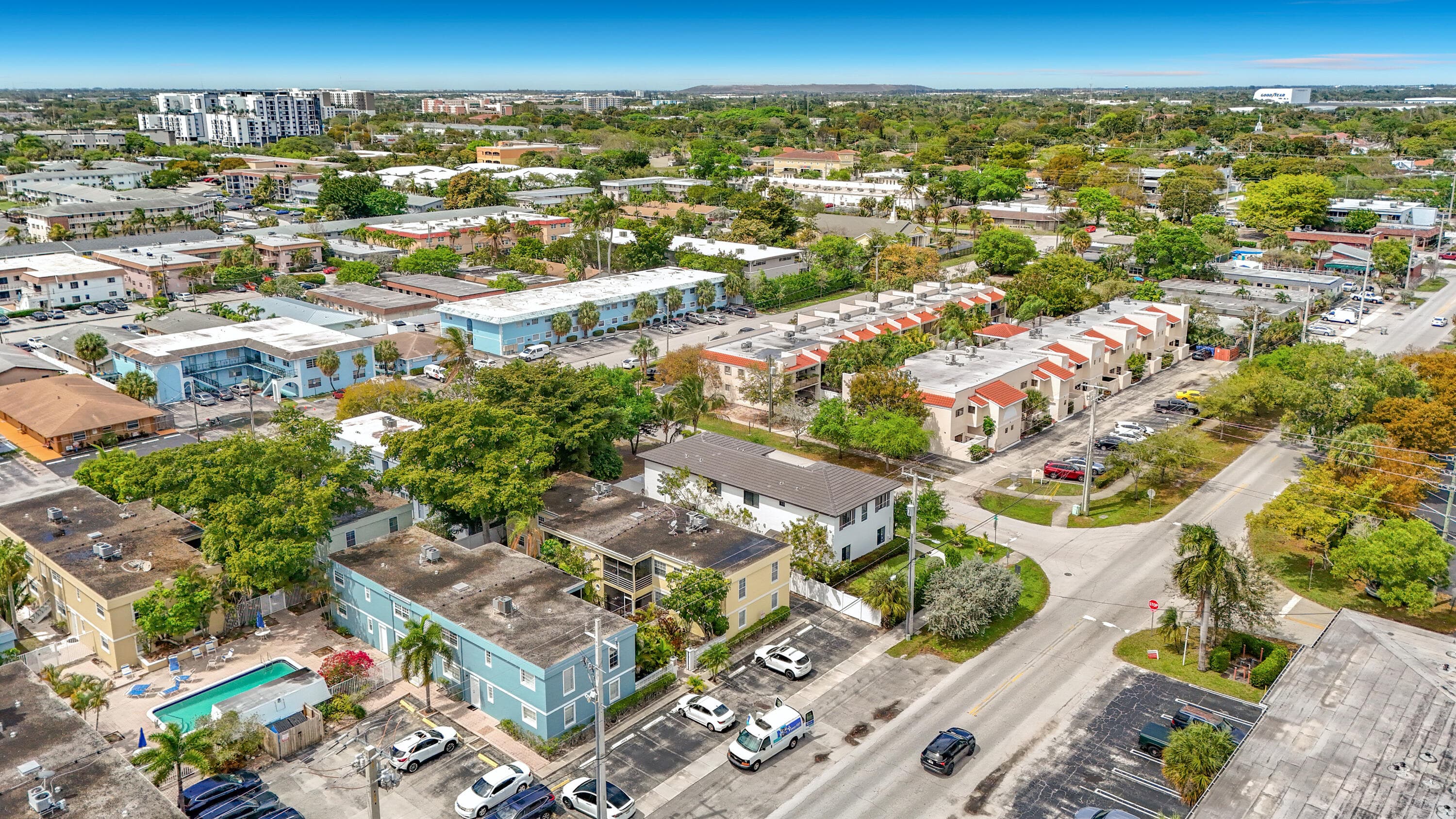 305 SE 11th Avenue, Pompano Beach, FL 33060 — photo 20 of 25