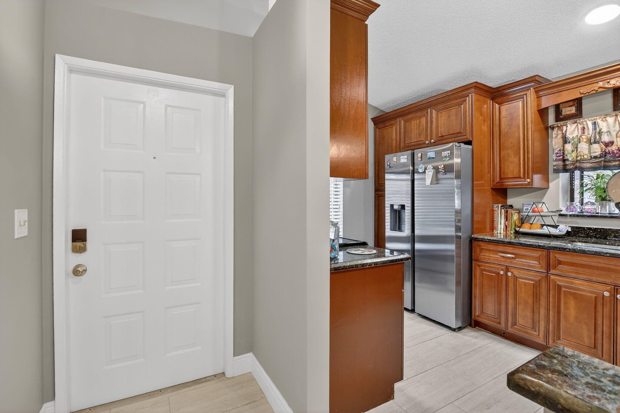 8081 Springtree Road, Boca Raton, FL 33496 — photo 4 of 39