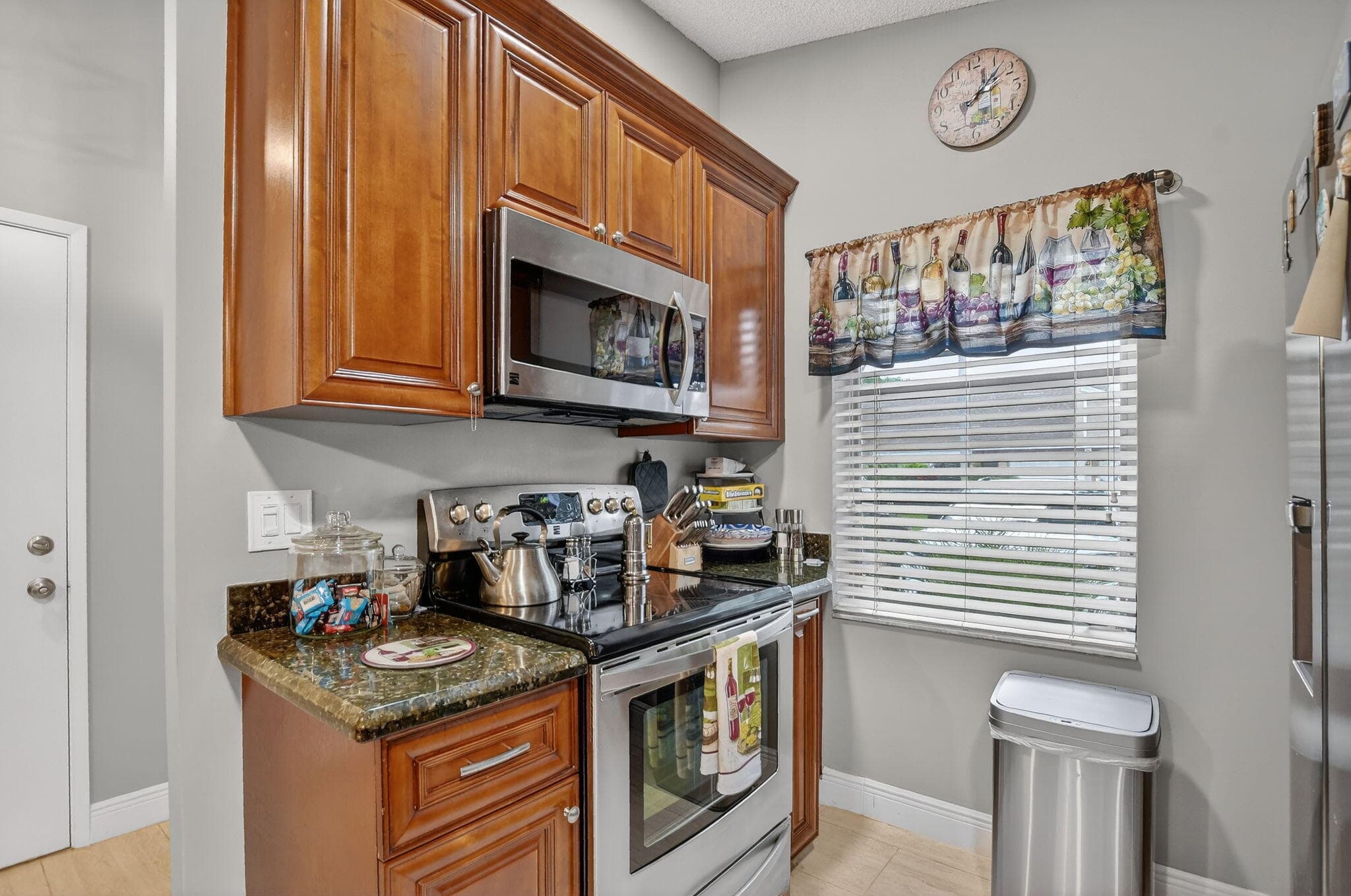 8081 Springtree Road, Boca Raton, FL 33496 — photo 7 of 39