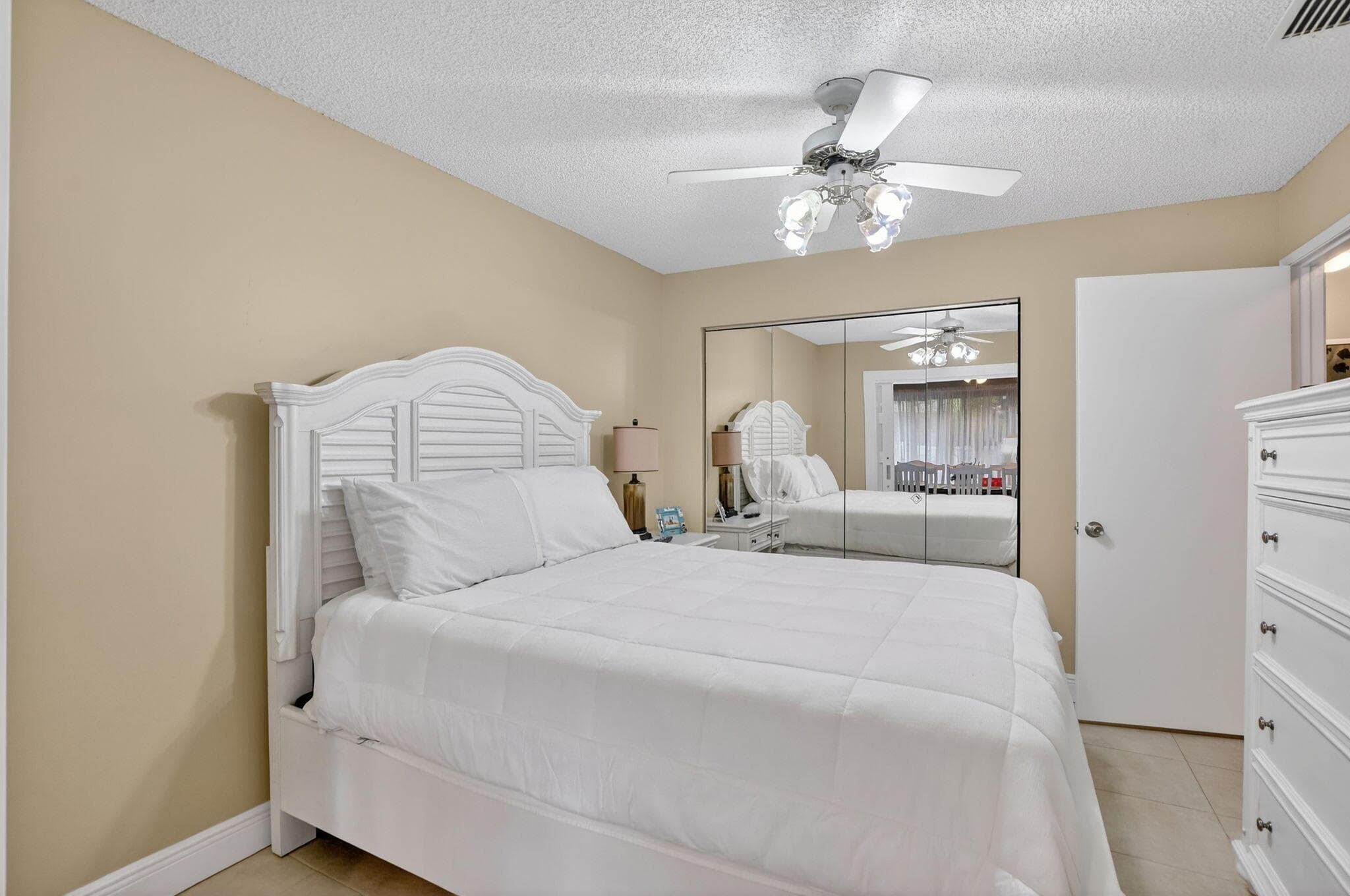 8081 Springtree Road, Boca Raton, FL 33496 — photo 24 of 39