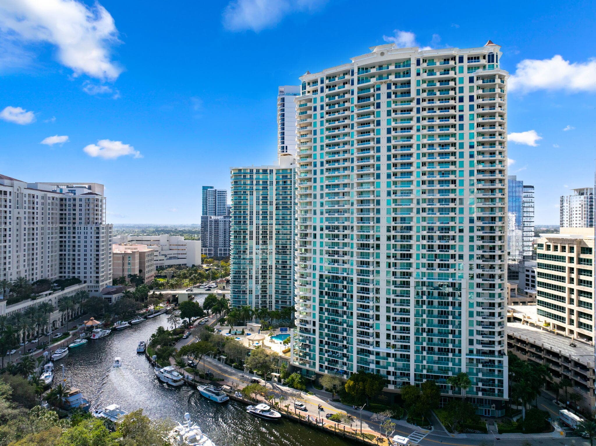 411 N New River Dr Drive E 3605, Fort Lauderdale, FL 33301 — photo 2 of 47